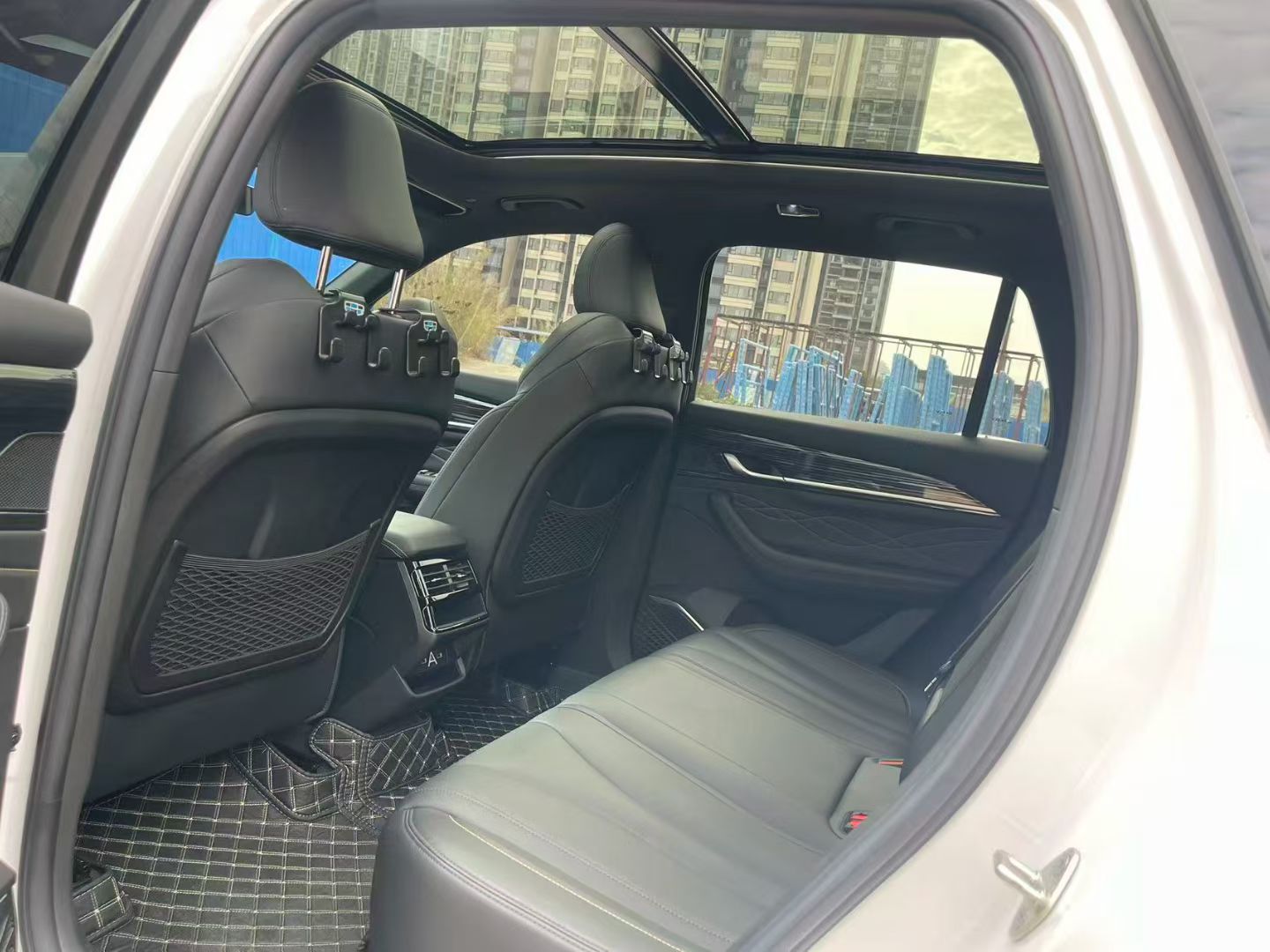 GEELY Monjaro 2025 image de voiture #7