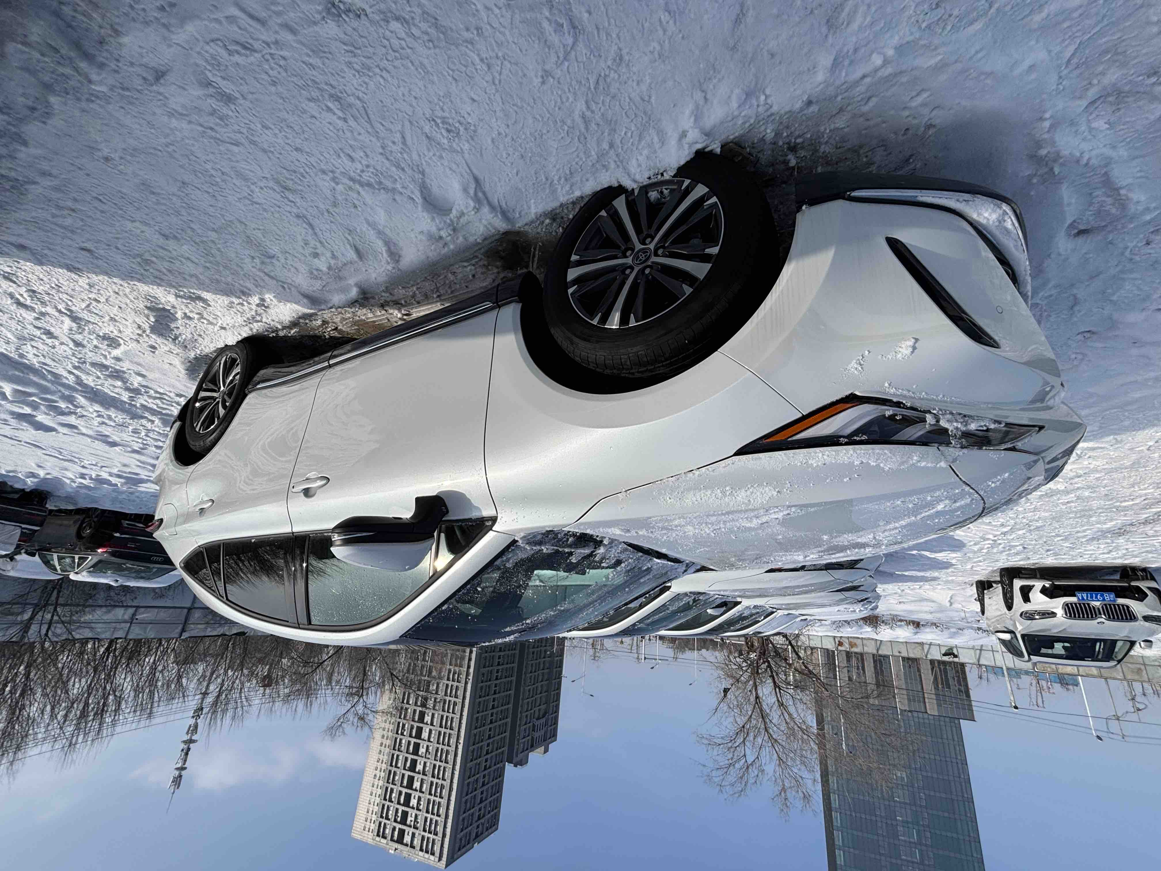 Toyota Venza 2025 immagine di auto #7