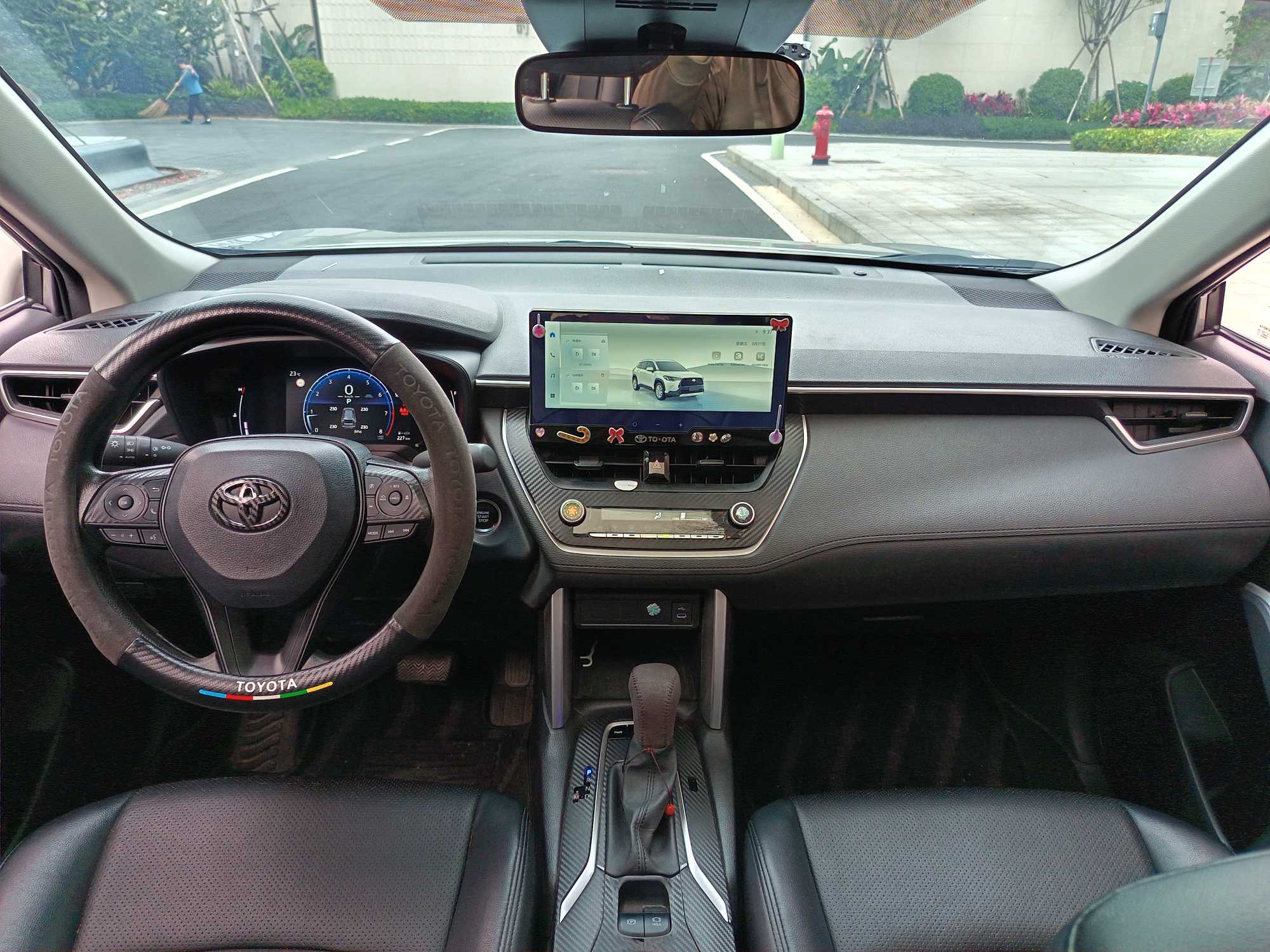 Corolla Cross 2024 car image #7