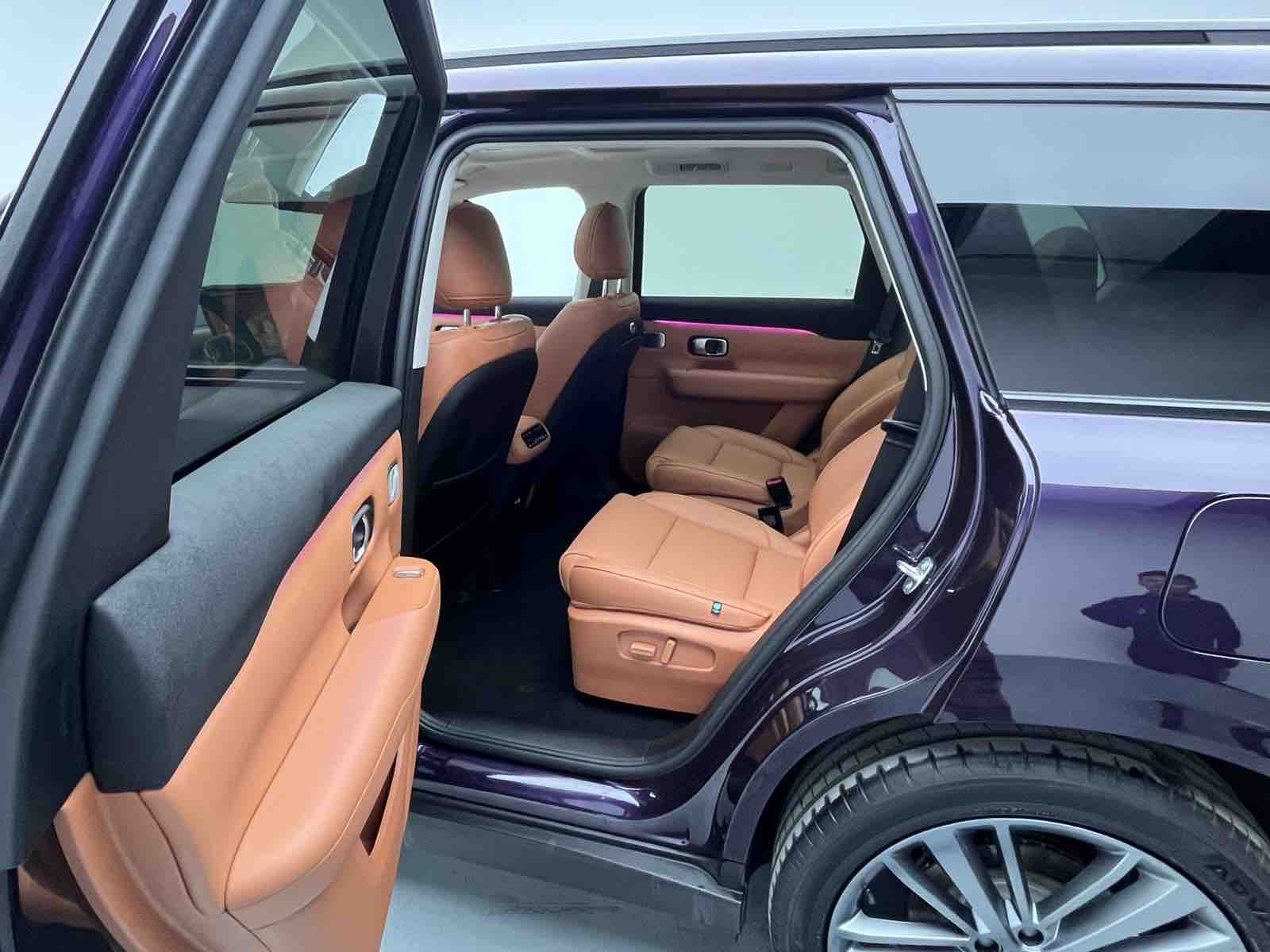 零跑汽车 零跑C16 2025 汽车图片 #7