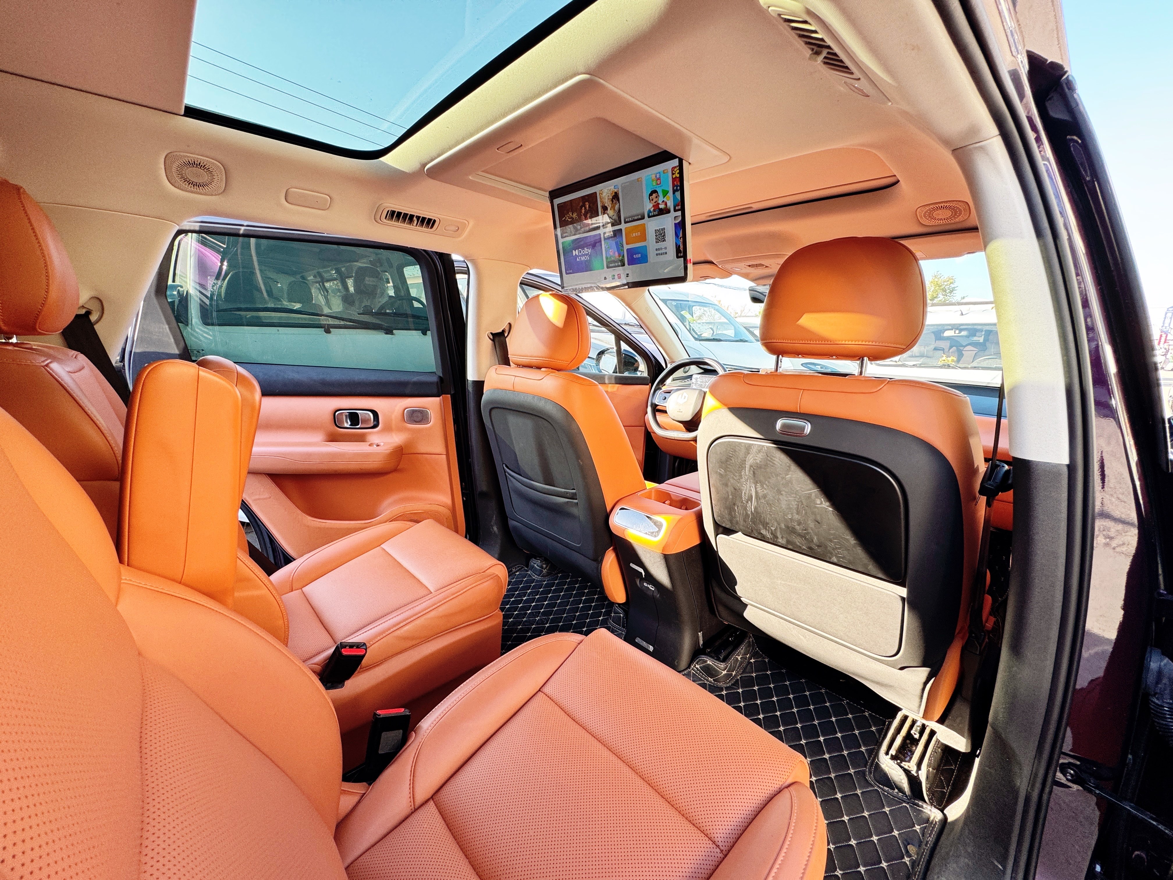 零跑汽车 零跑C16 2024 汽车图片 #7