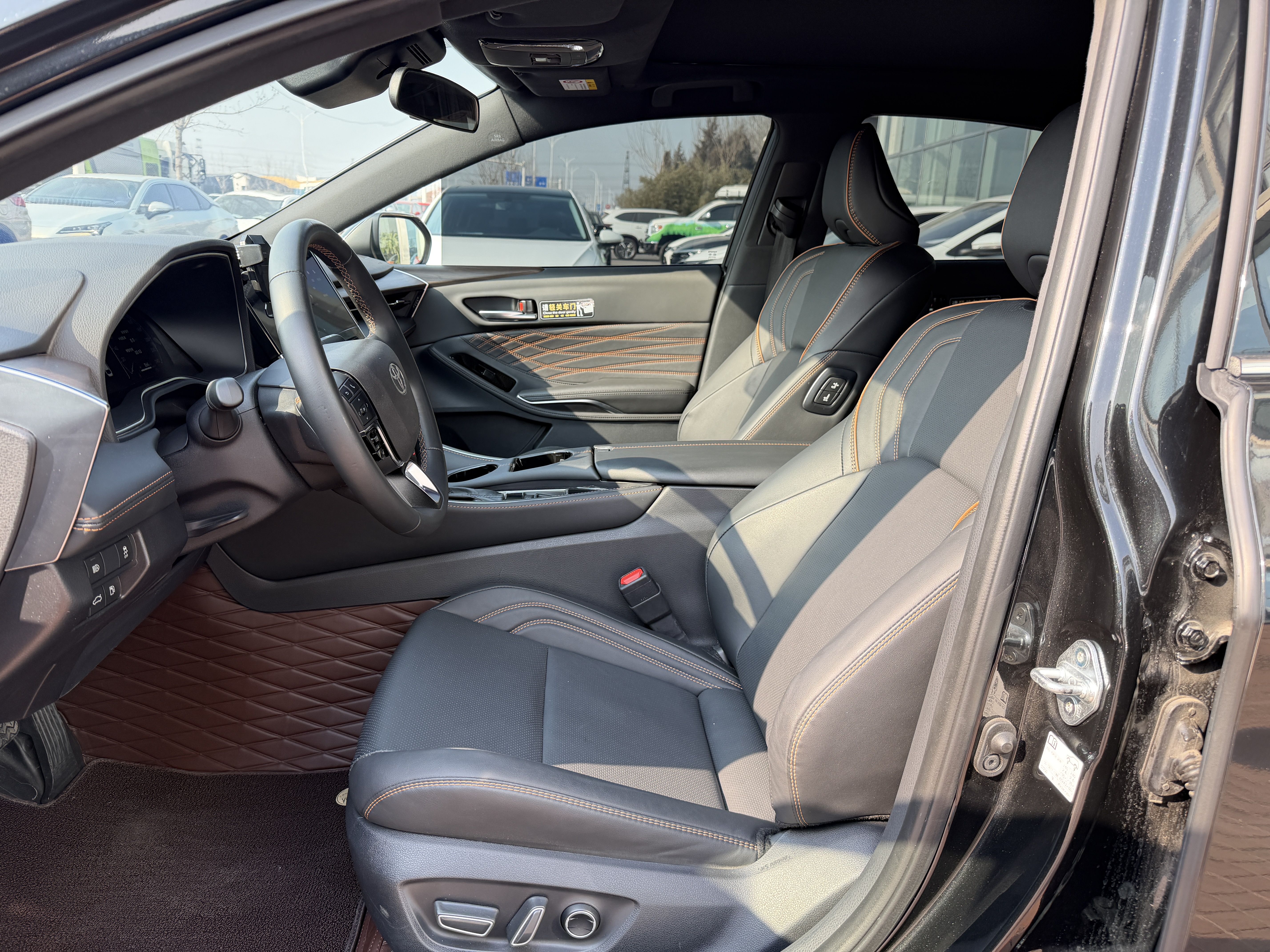 Toyota Avalon 2025 immagine di auto #7