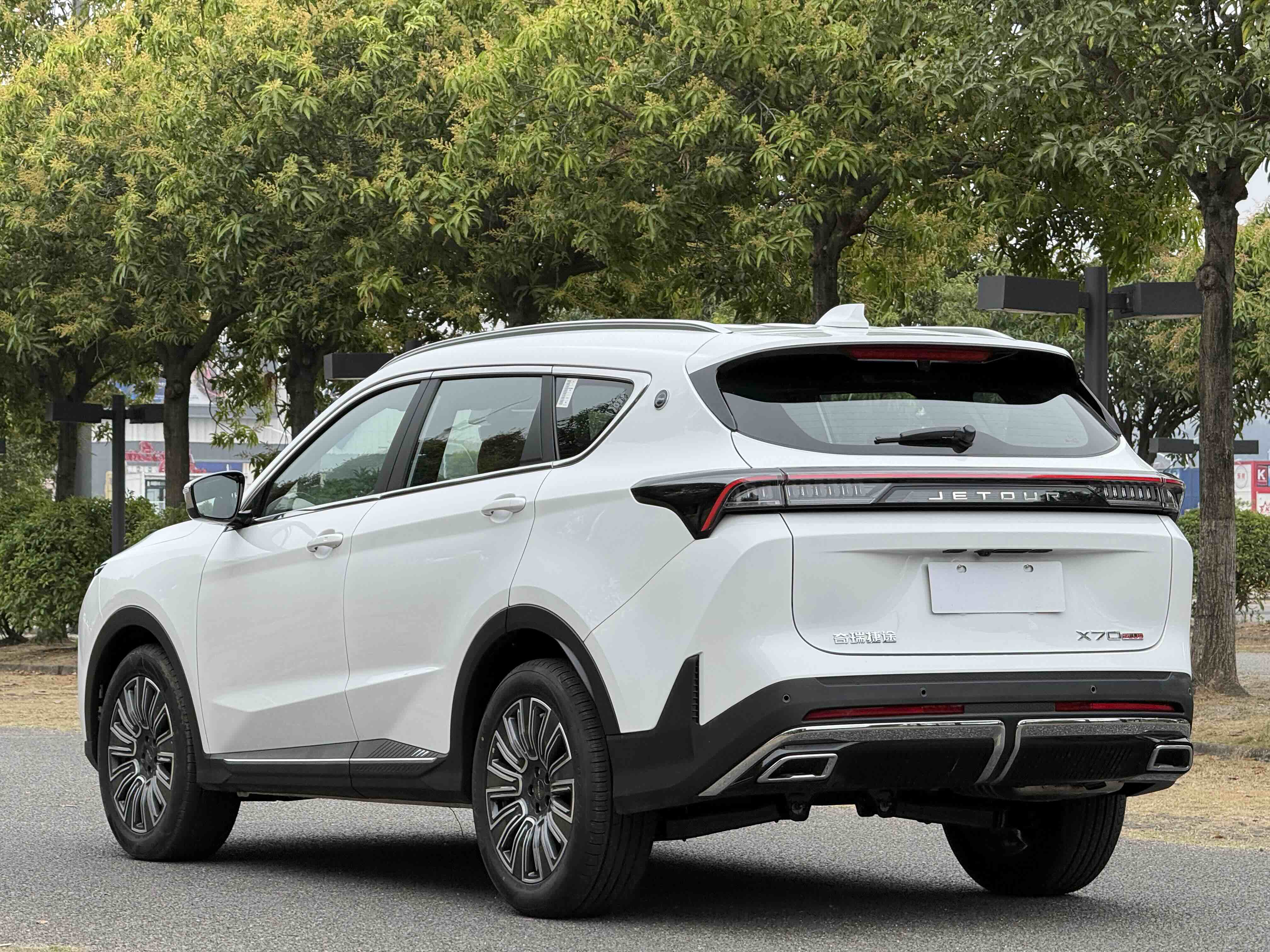 Jetour X70 PLUS 2026 car image #7
