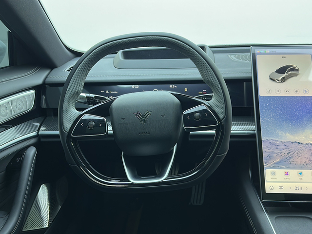 哪吒汽车 哪吒S猎装 2025 汽车图片 #7