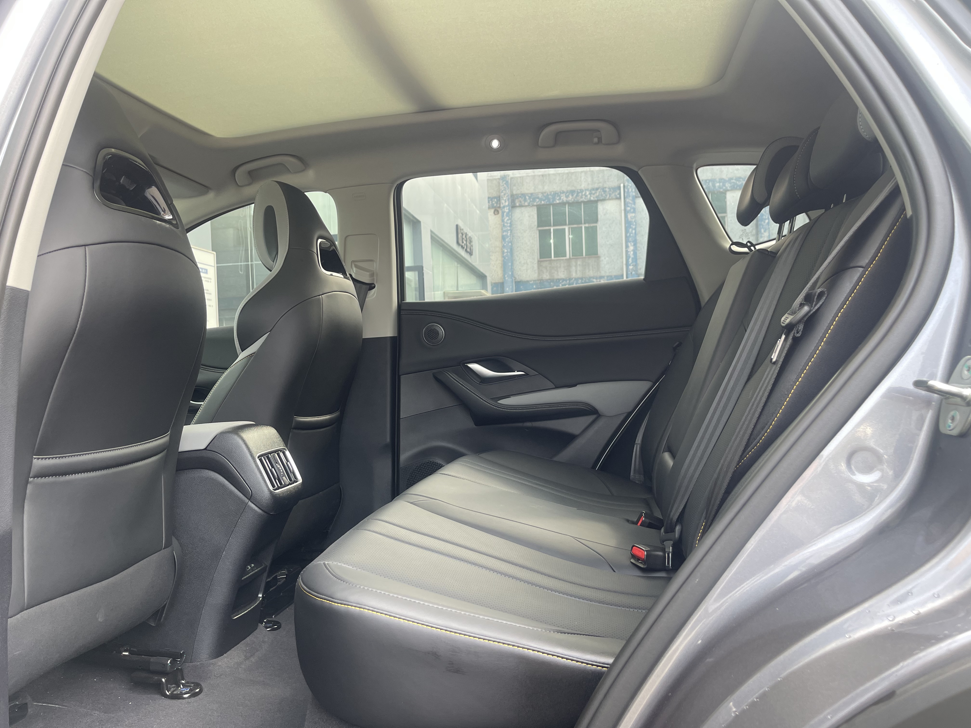 BYD Sea Lion 05 DM-i 2025 car image #7