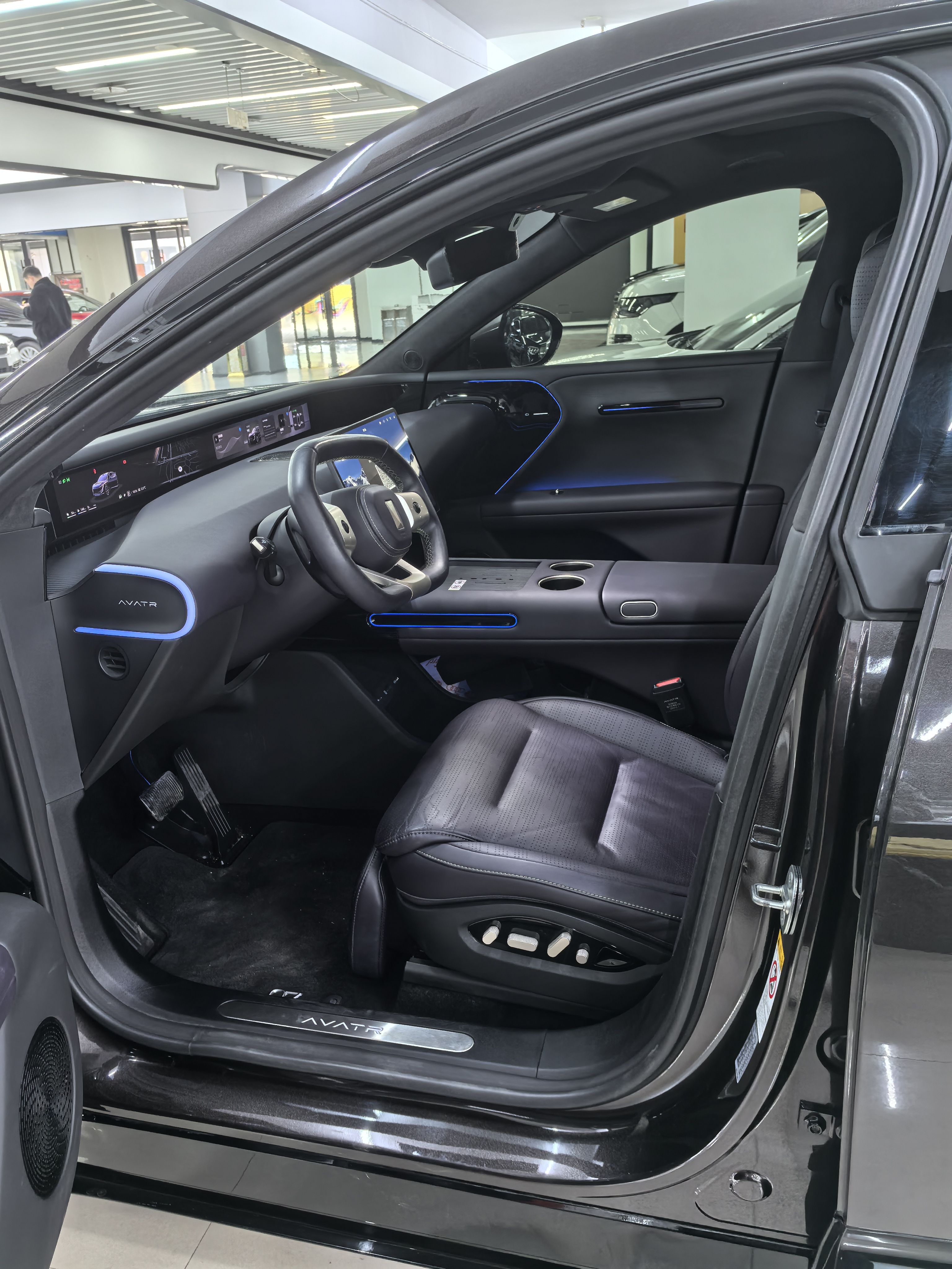 Avatr 07 2025 car image #7