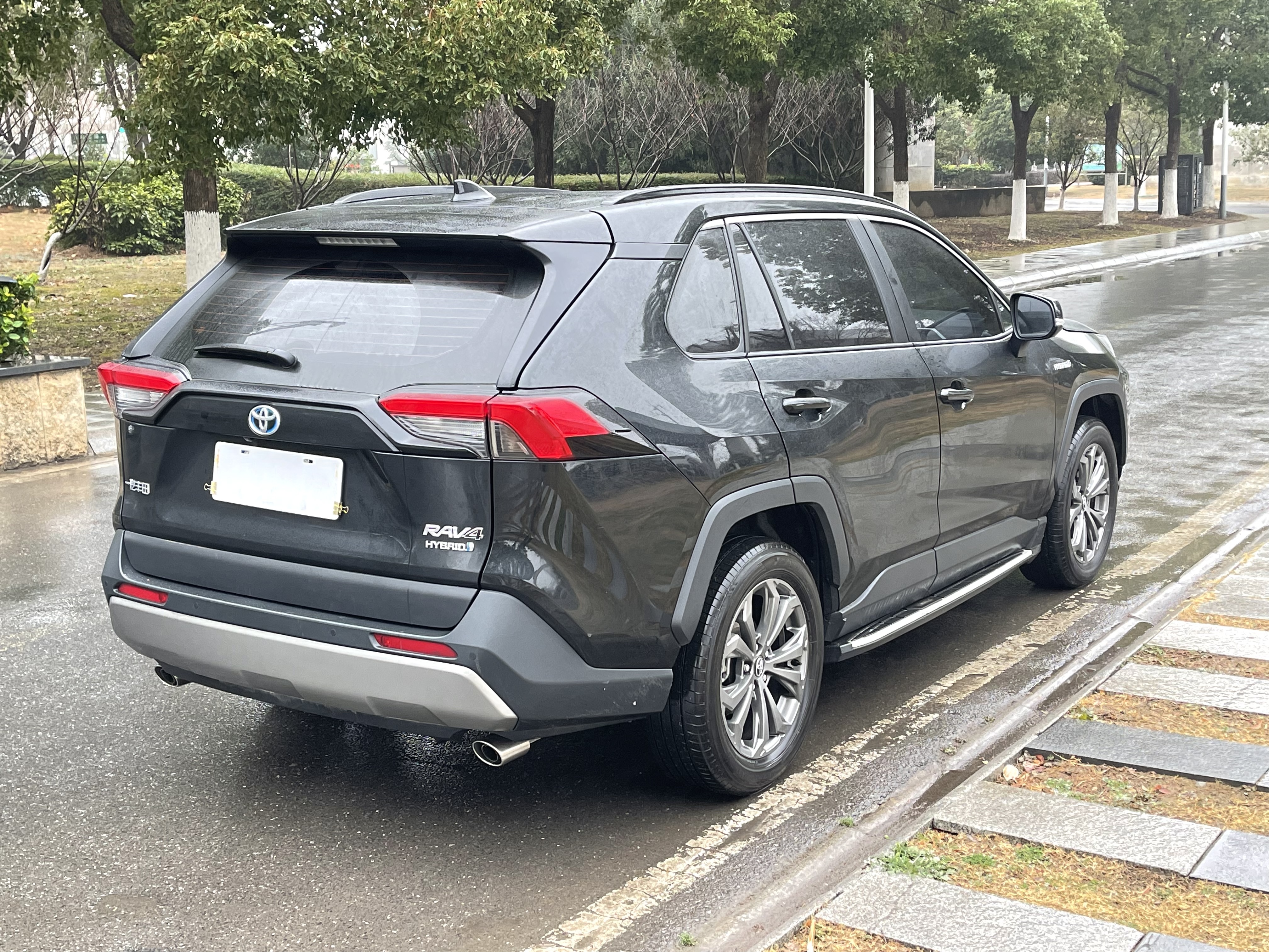 Toyota RAV4 2025 car image #7