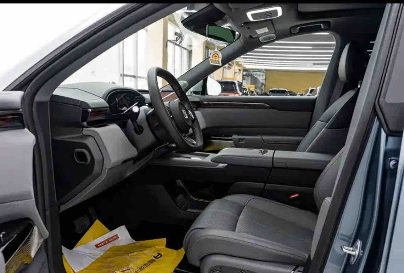Zeekr 7X 2024 car image #7