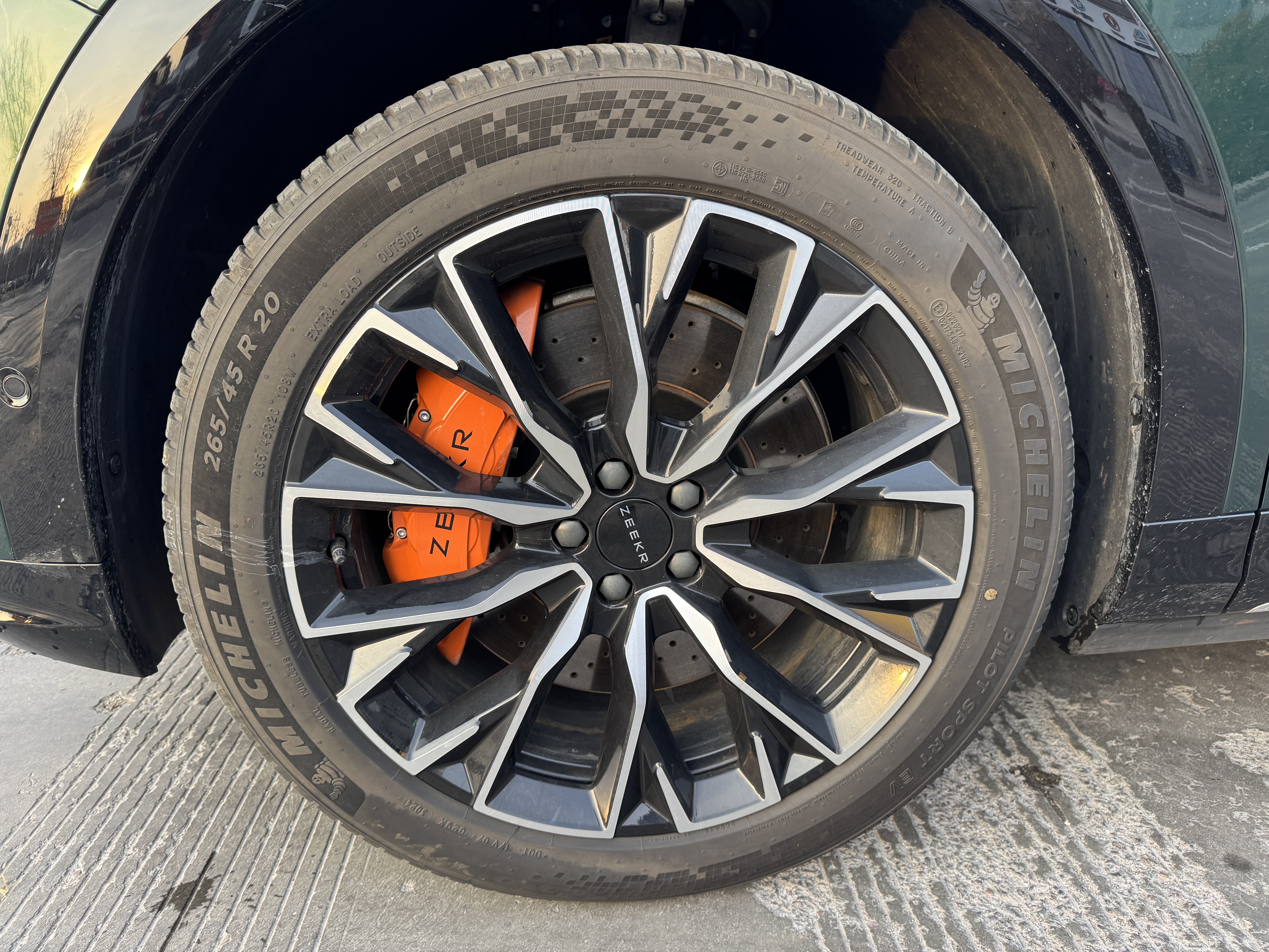 极氪 极氪7X 2024 汽车图片 #7