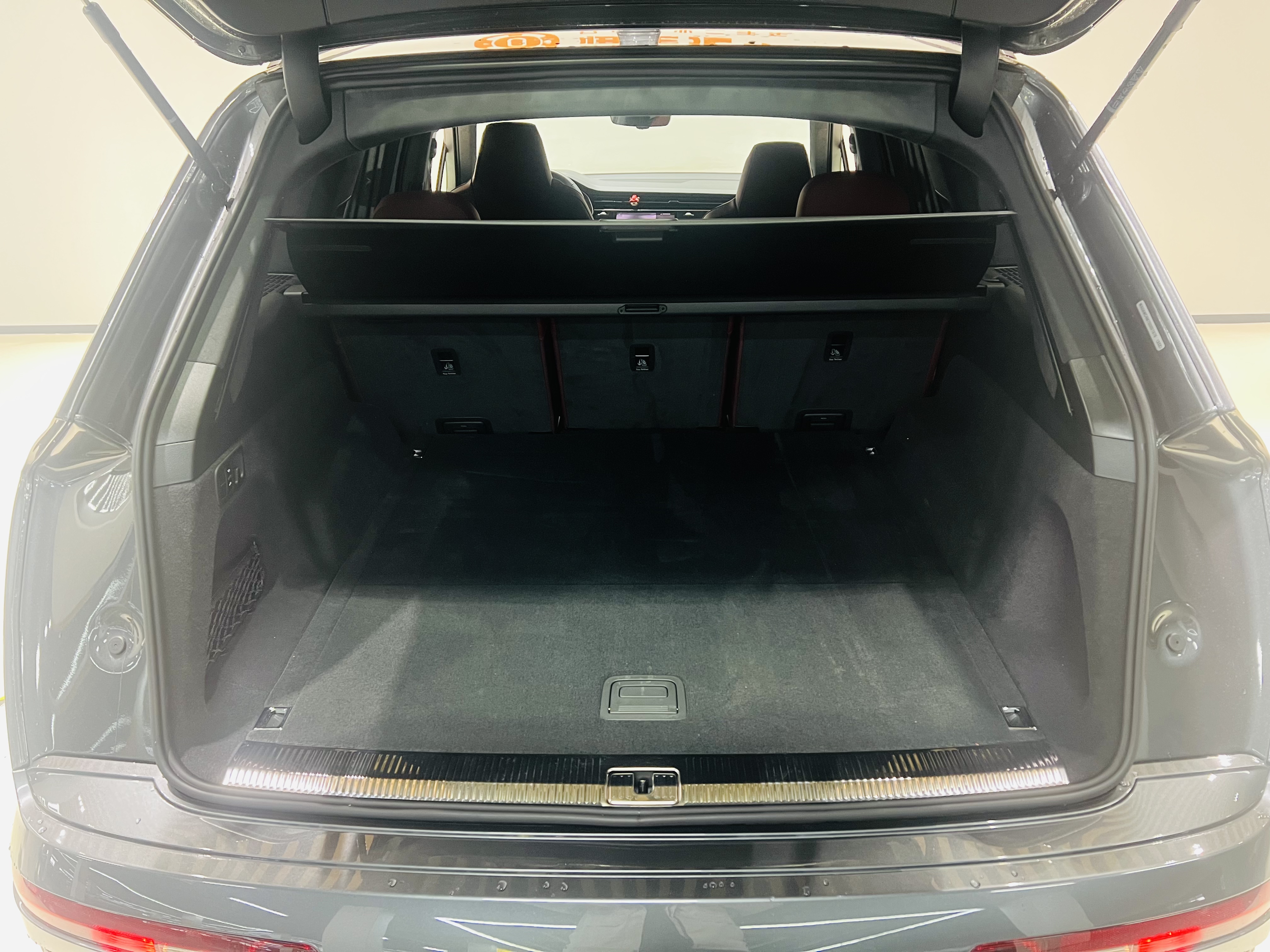 Audi SQ7 2024 #7 Audi SQ7 2024 изображение автомобиля #7