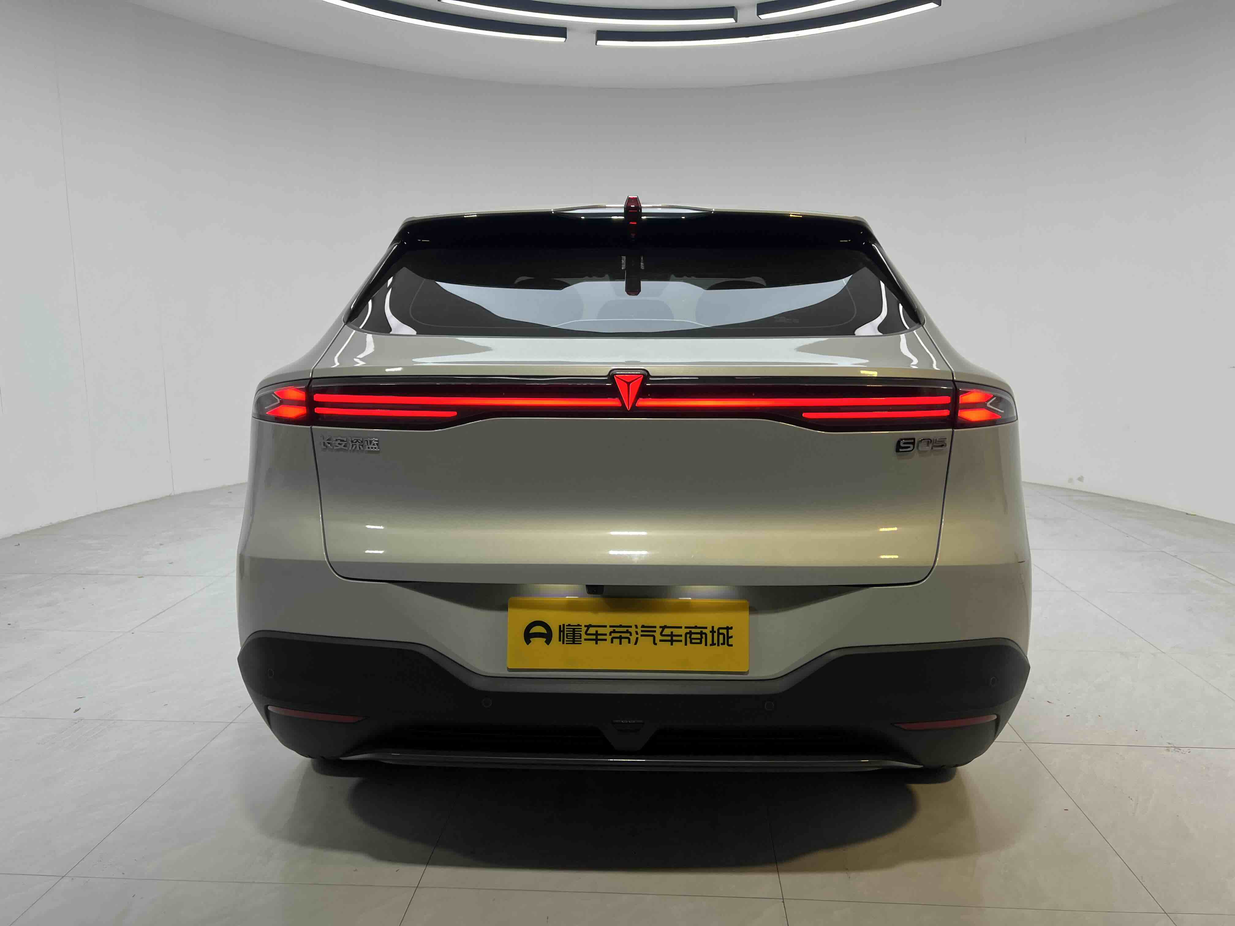 Deepal S05 2025 car image #7