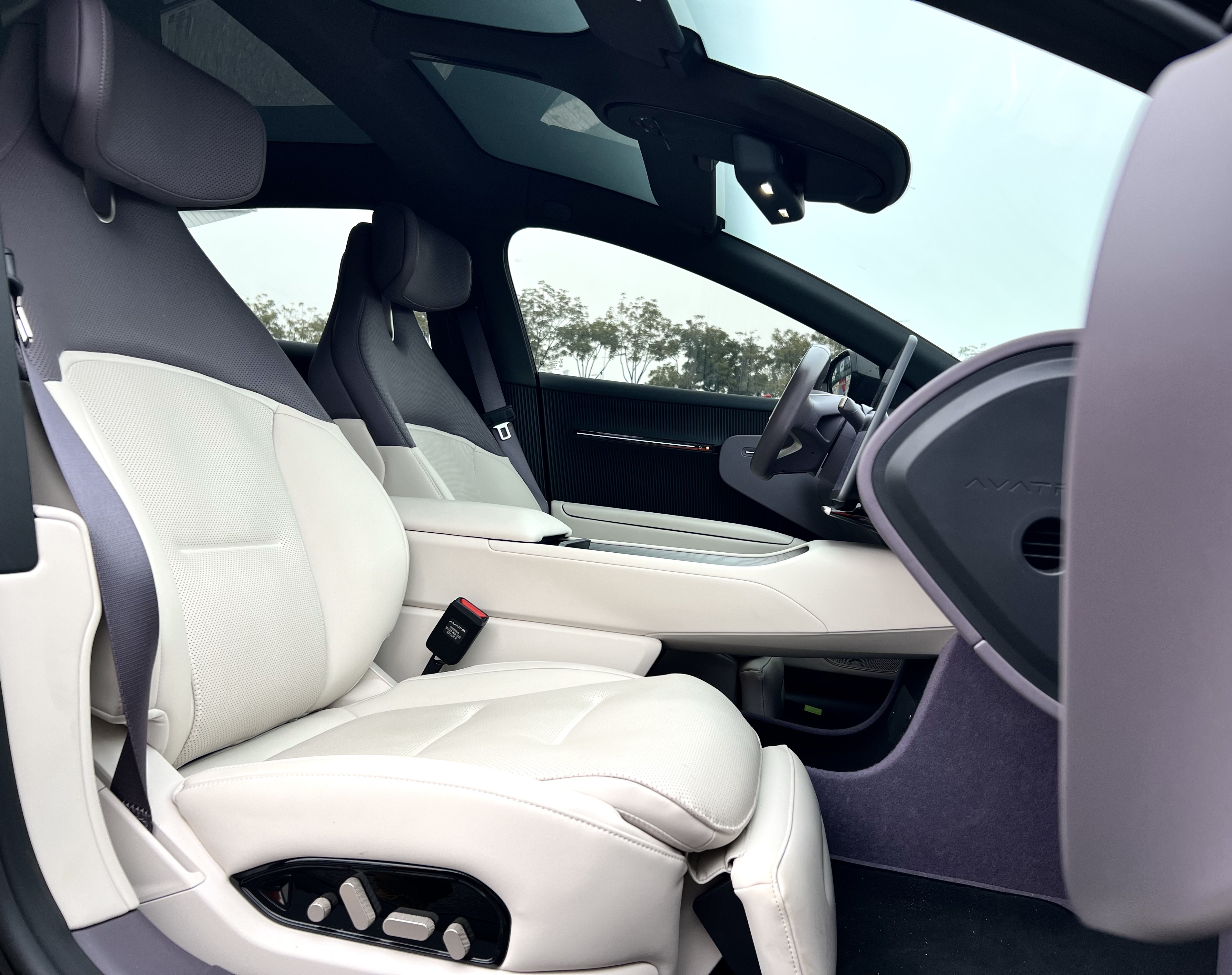 Avatr 12 2025 #7 Avatr 12 2025 car image #7