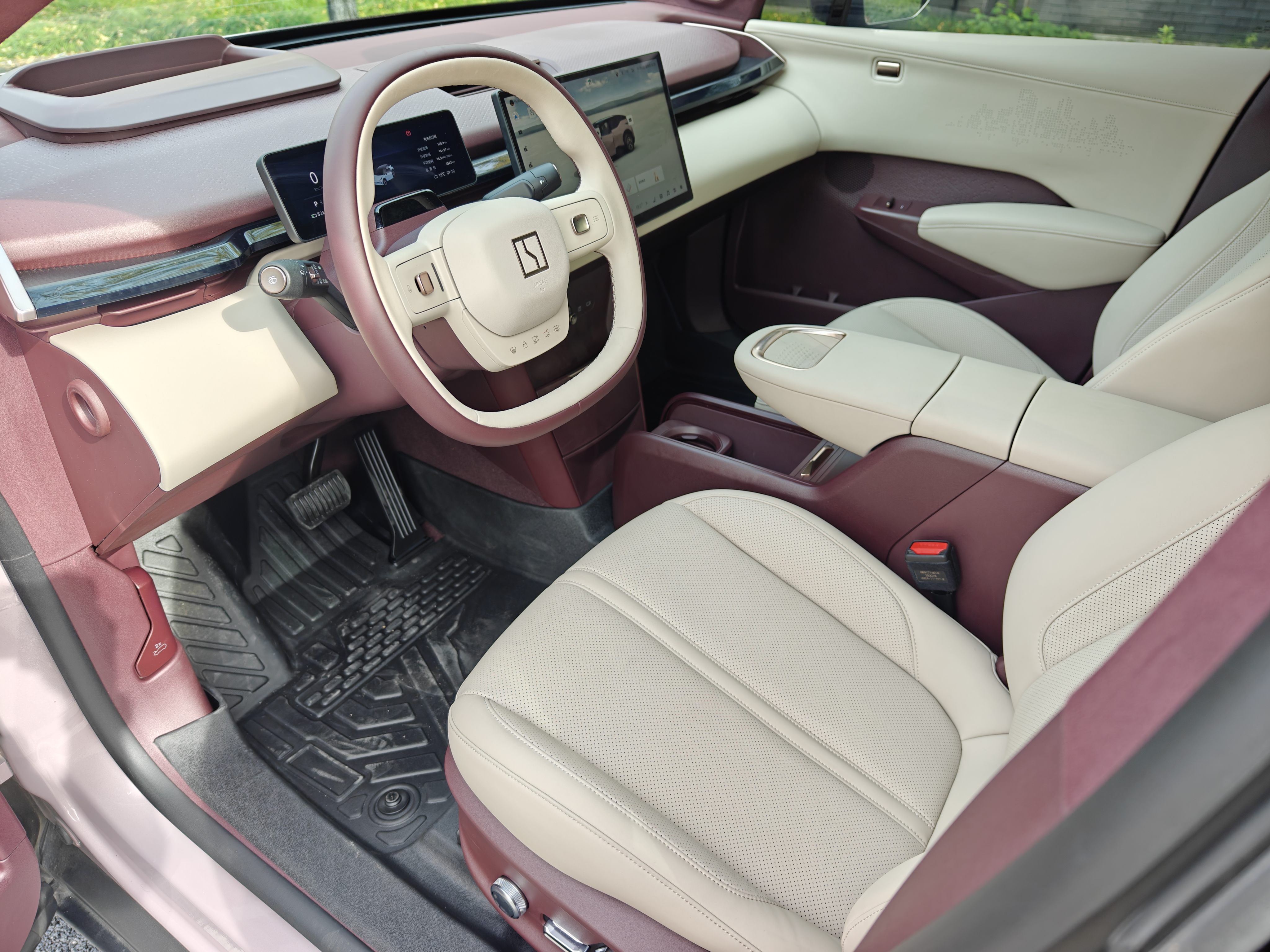 Zeekr X 2024 car image #7