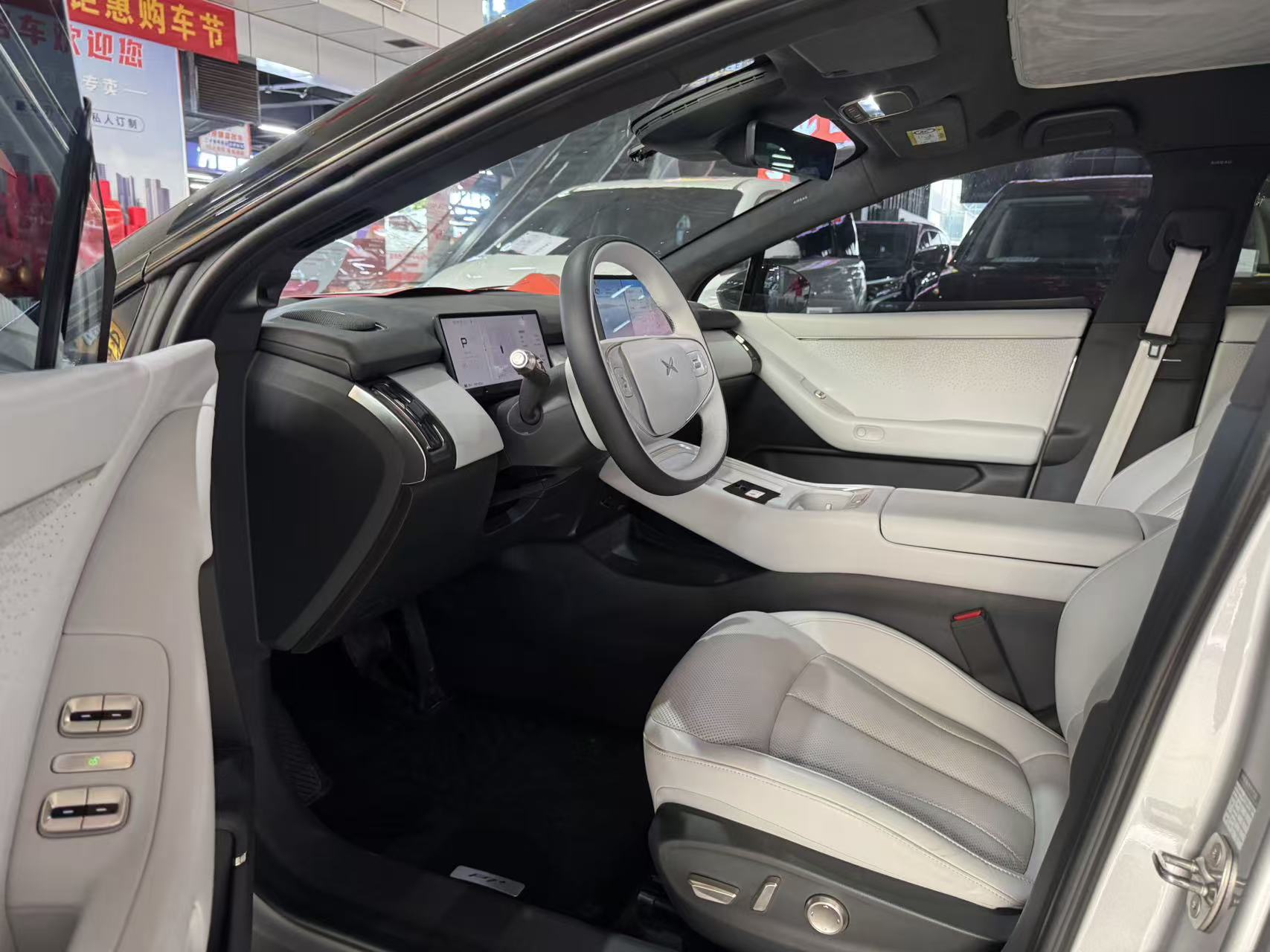 Xpeng P7+ 2025 car image #7