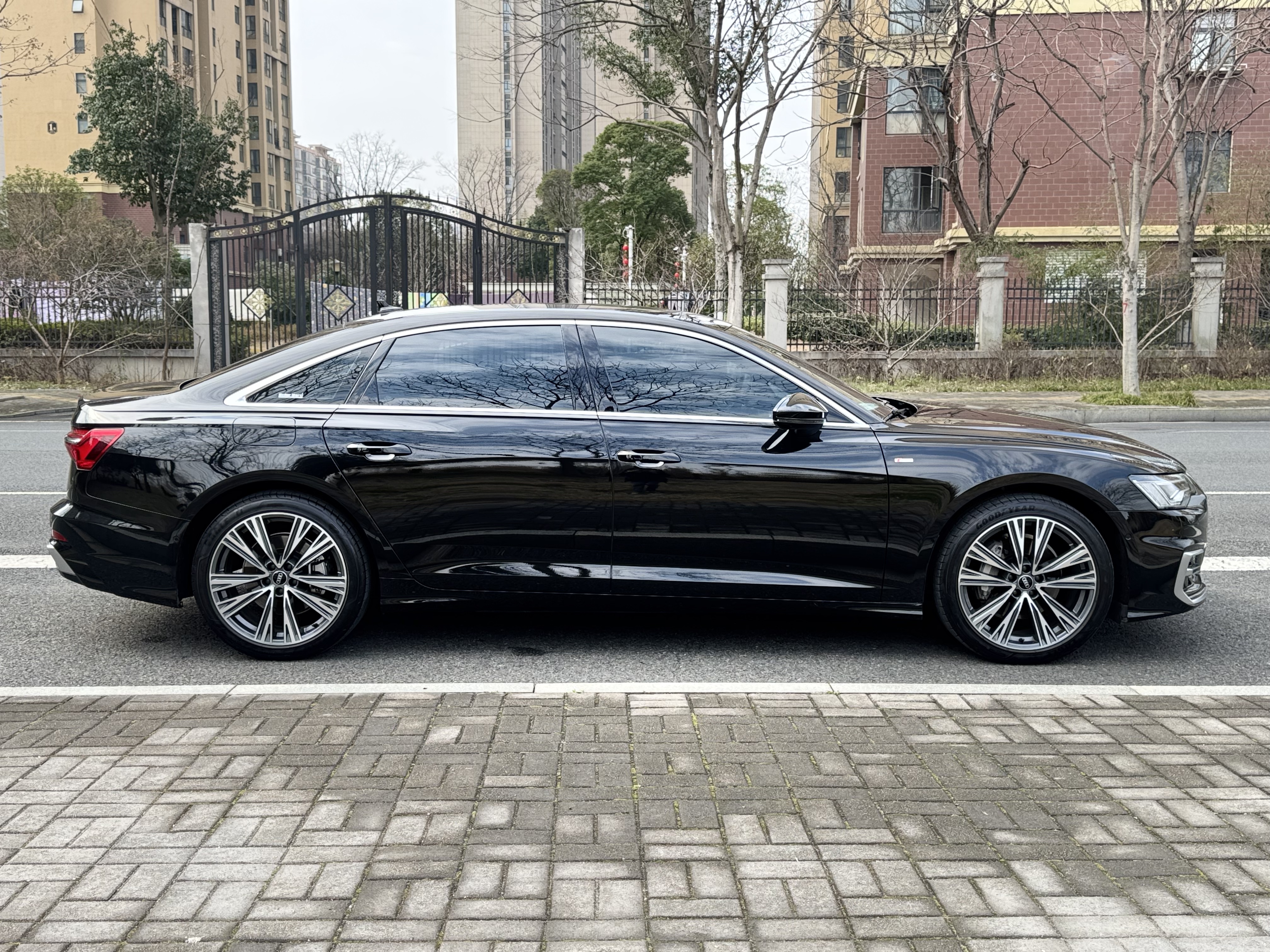 Audi A6L 2025 car image #7