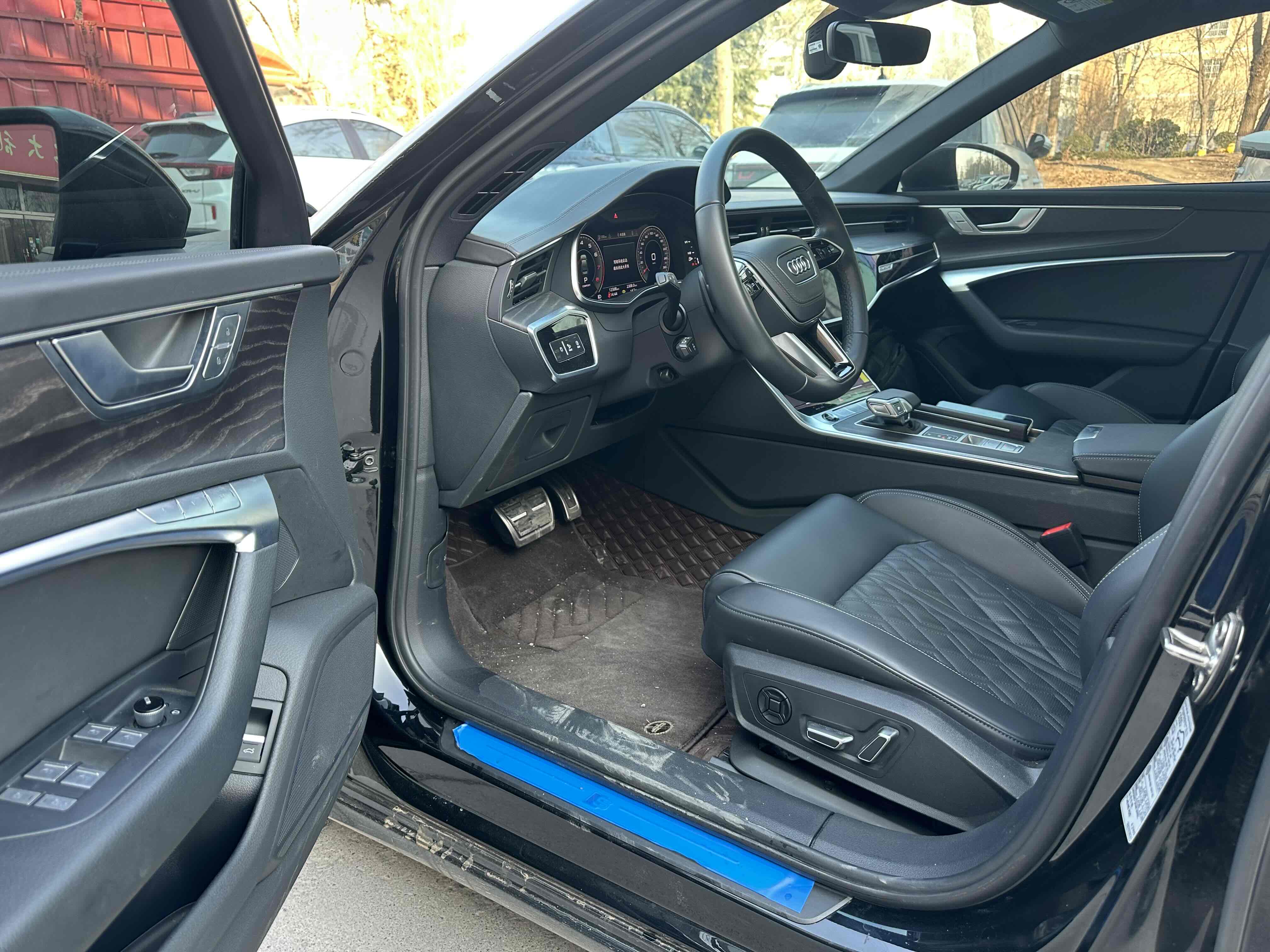 Audi A6L 2025 immagine di auto #7