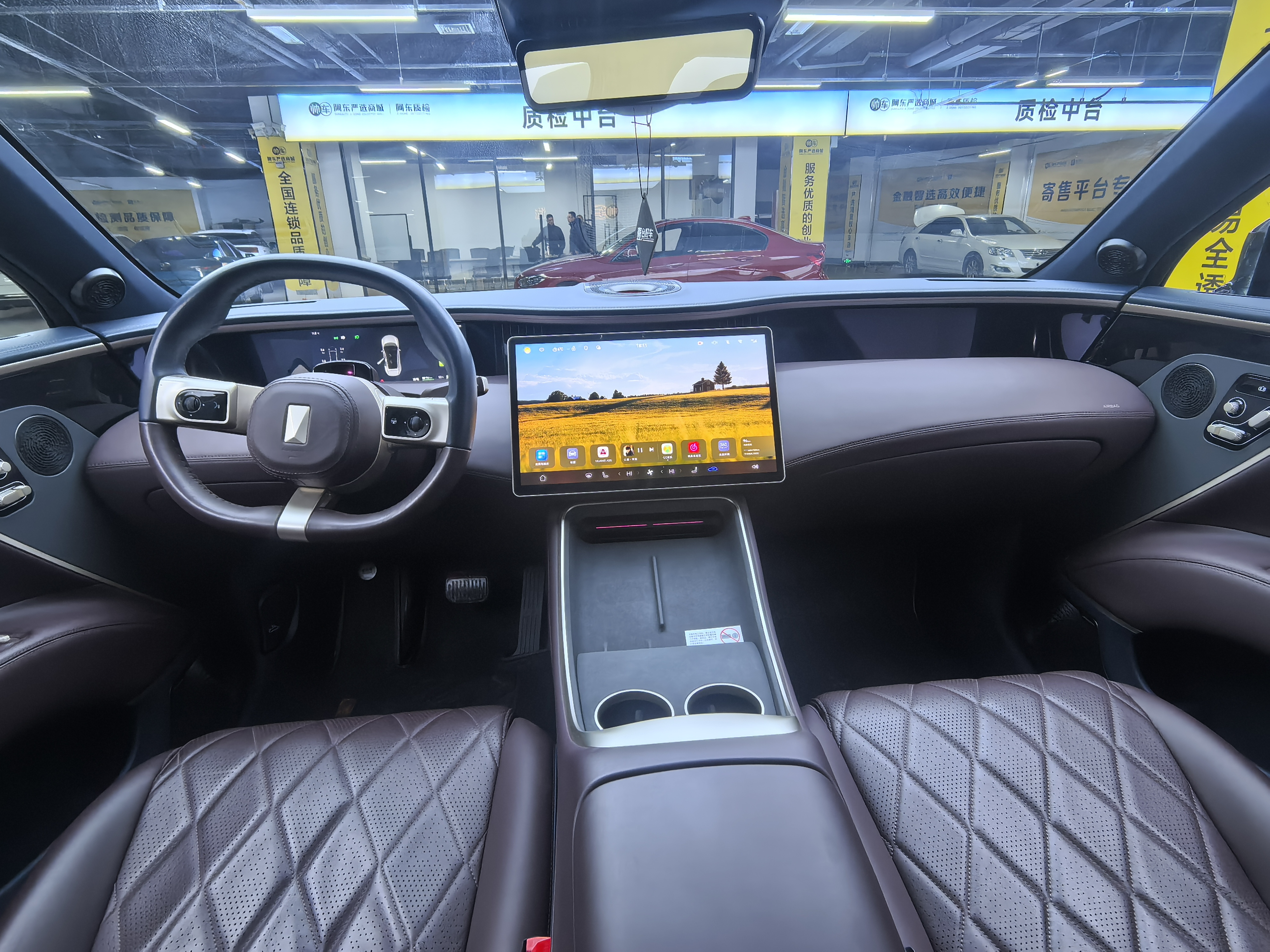 Avatr 11 2025 #7 Avatr 11 2025 car image #7