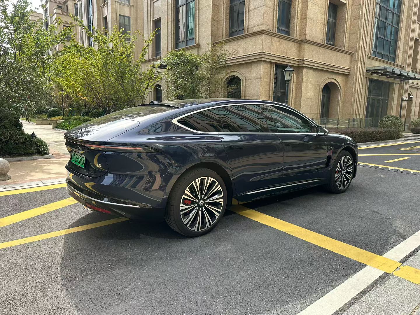 蔚来 蔚来ET9 2025 汽车图片 #7