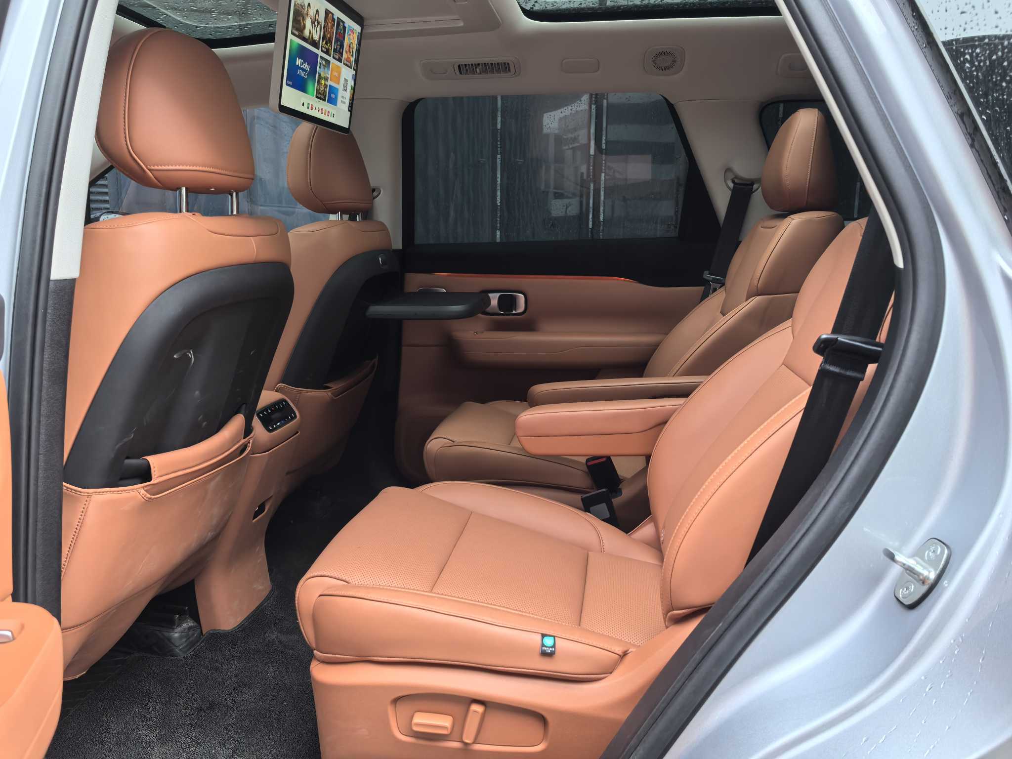 零跑汽车 零跑C16 2025 汽车图片 #7