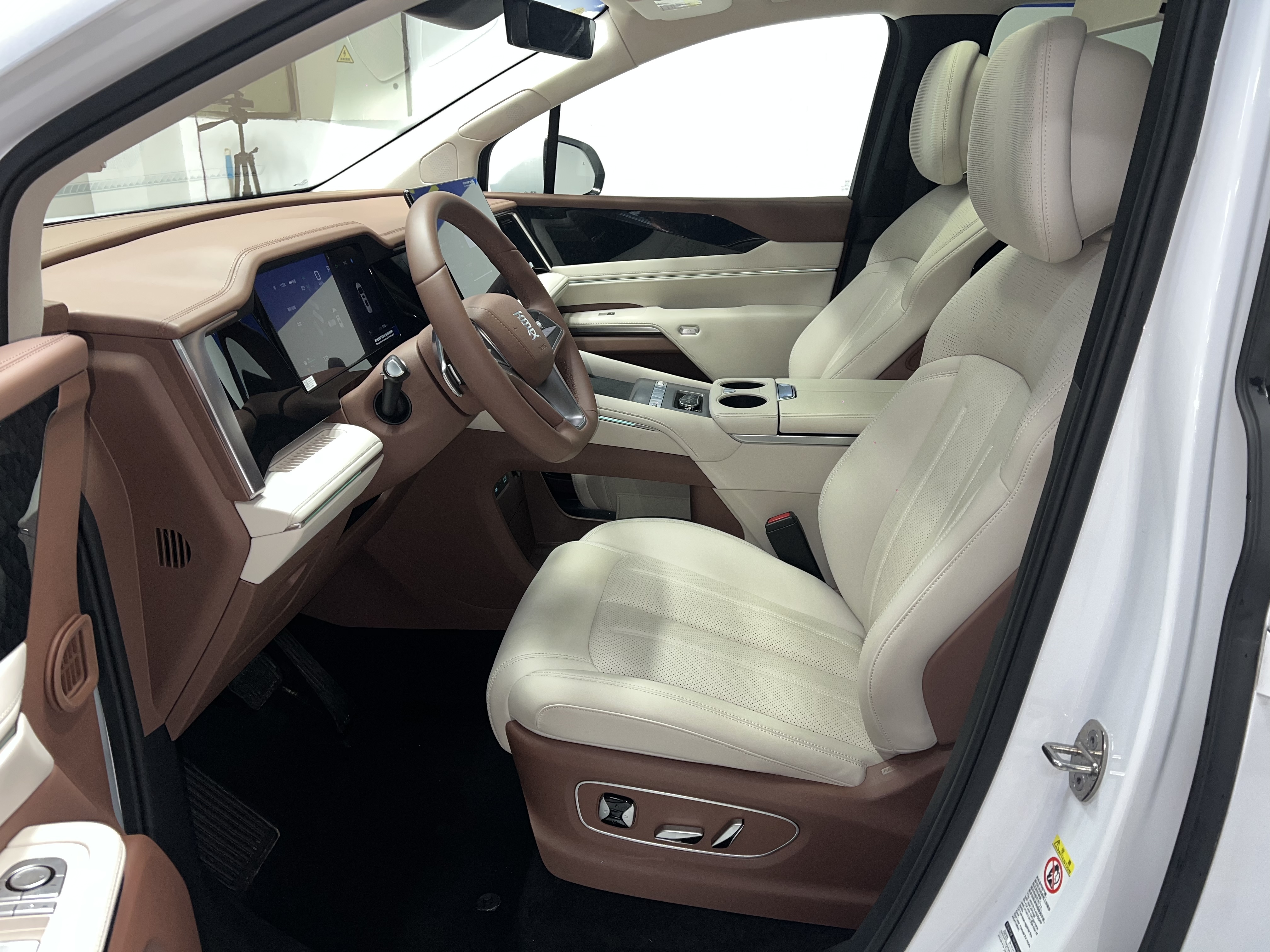 BYD Xia 2025 imagen de coche #7