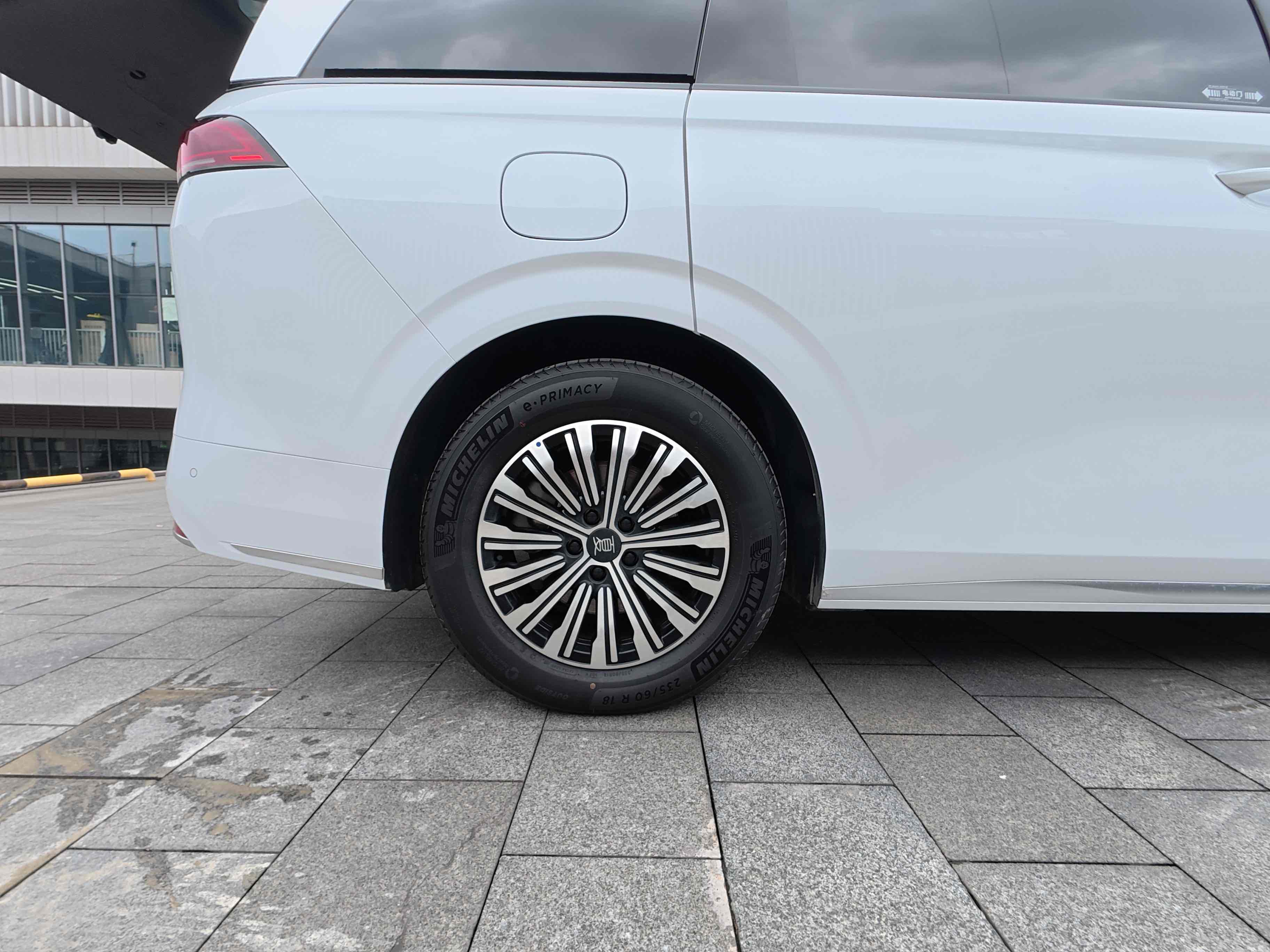 BYD Xia 2025 #7 BYD Xia 2025 car image #7