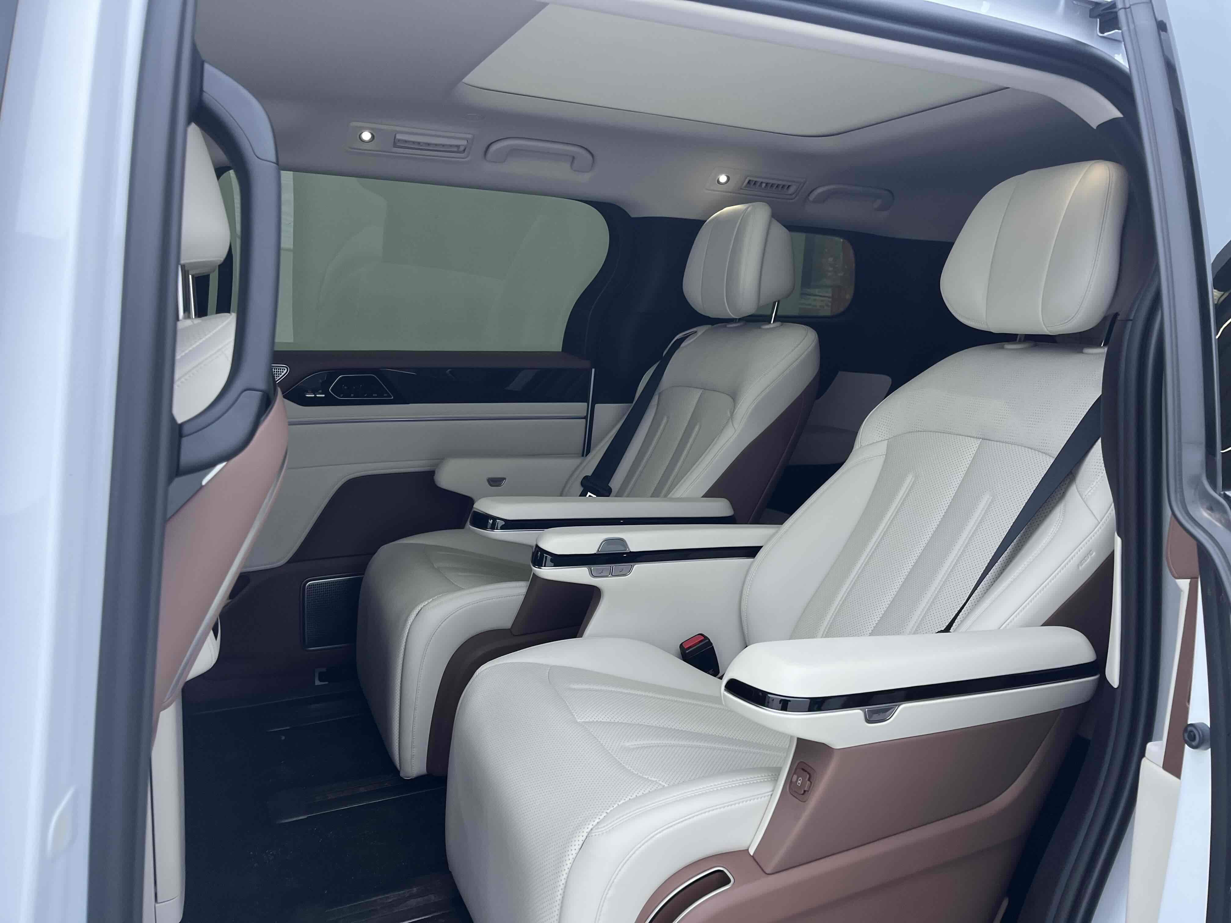 BYD Xia 2025 صورة سيارة #7