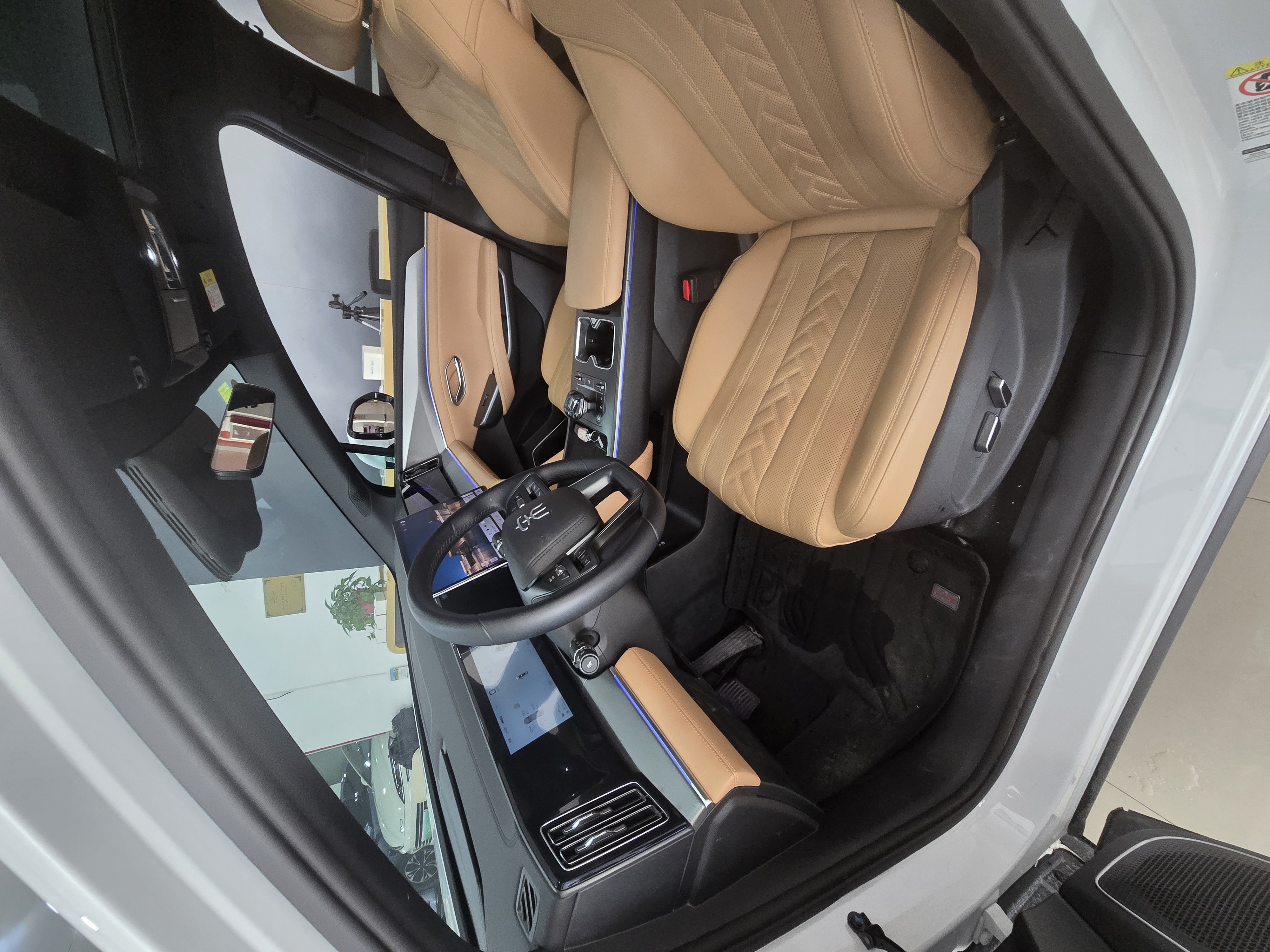 BYD SongL DM-i 2025 car image #7