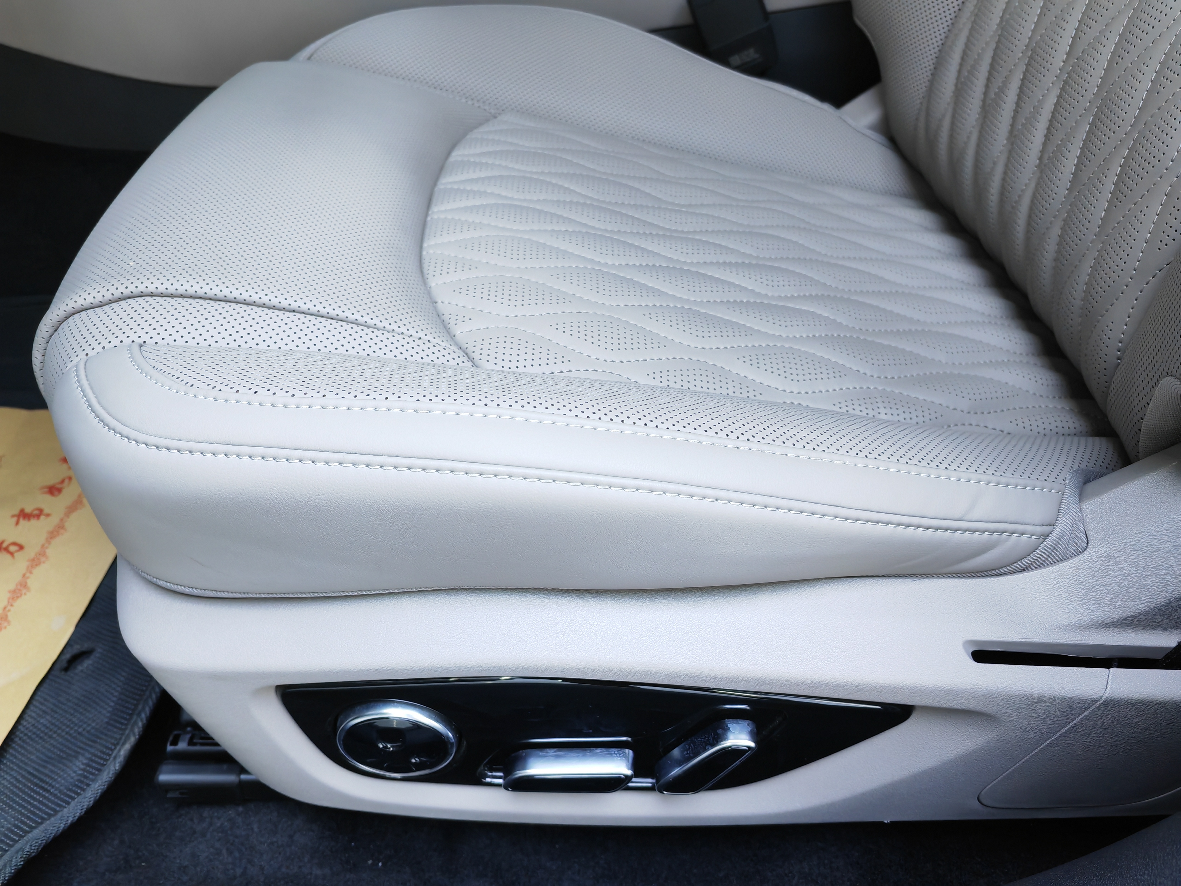 BYD Han 2025 #7 BYD Han 2025 car image #7