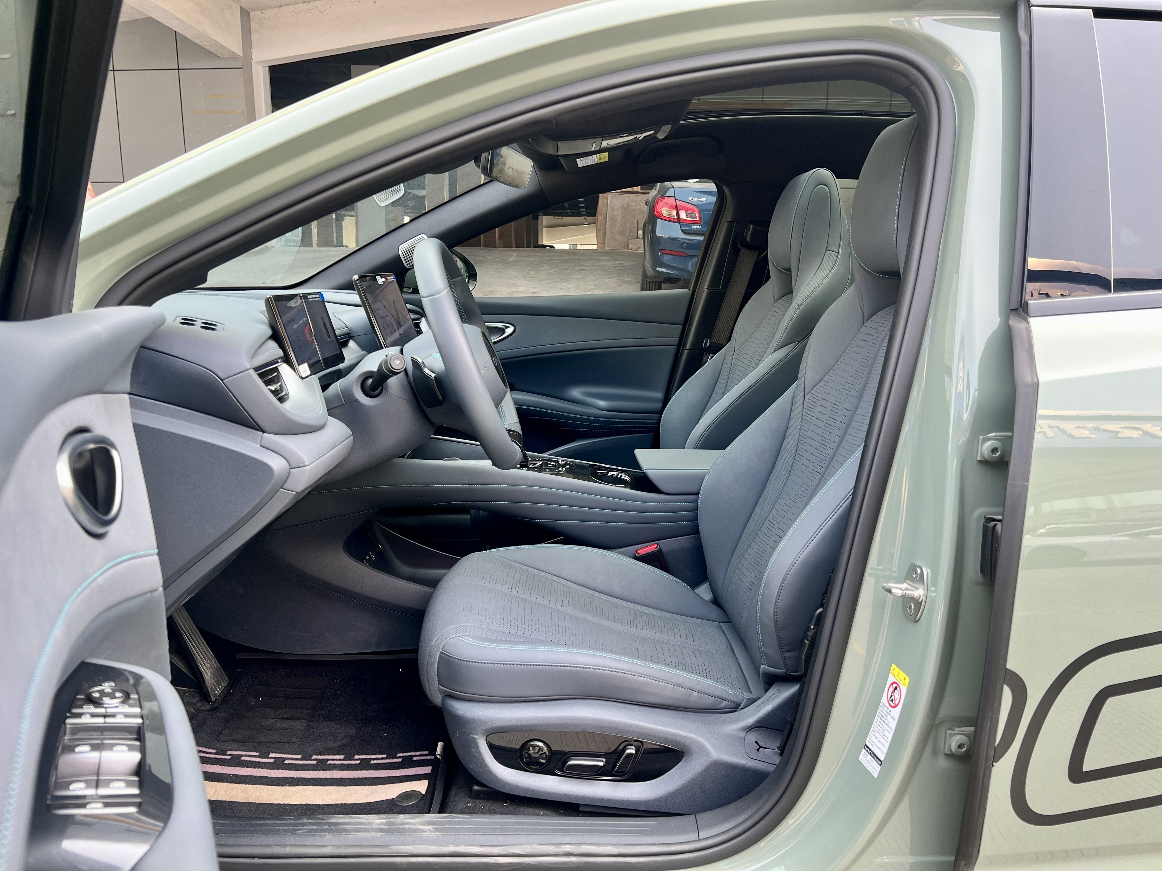 BYD Seal 06GT 2025 car image #7