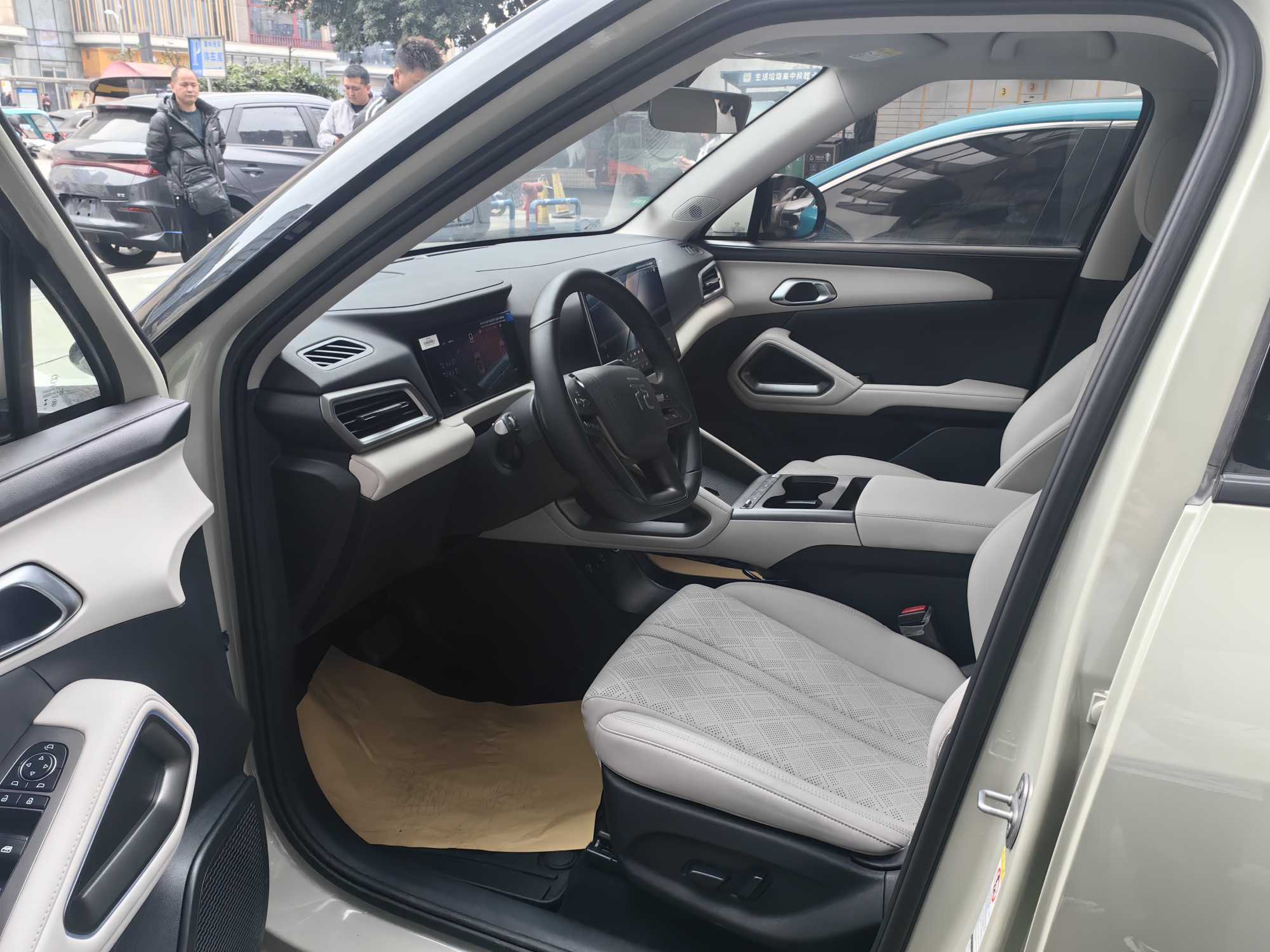 BYD YuanUP 2025 car image #7