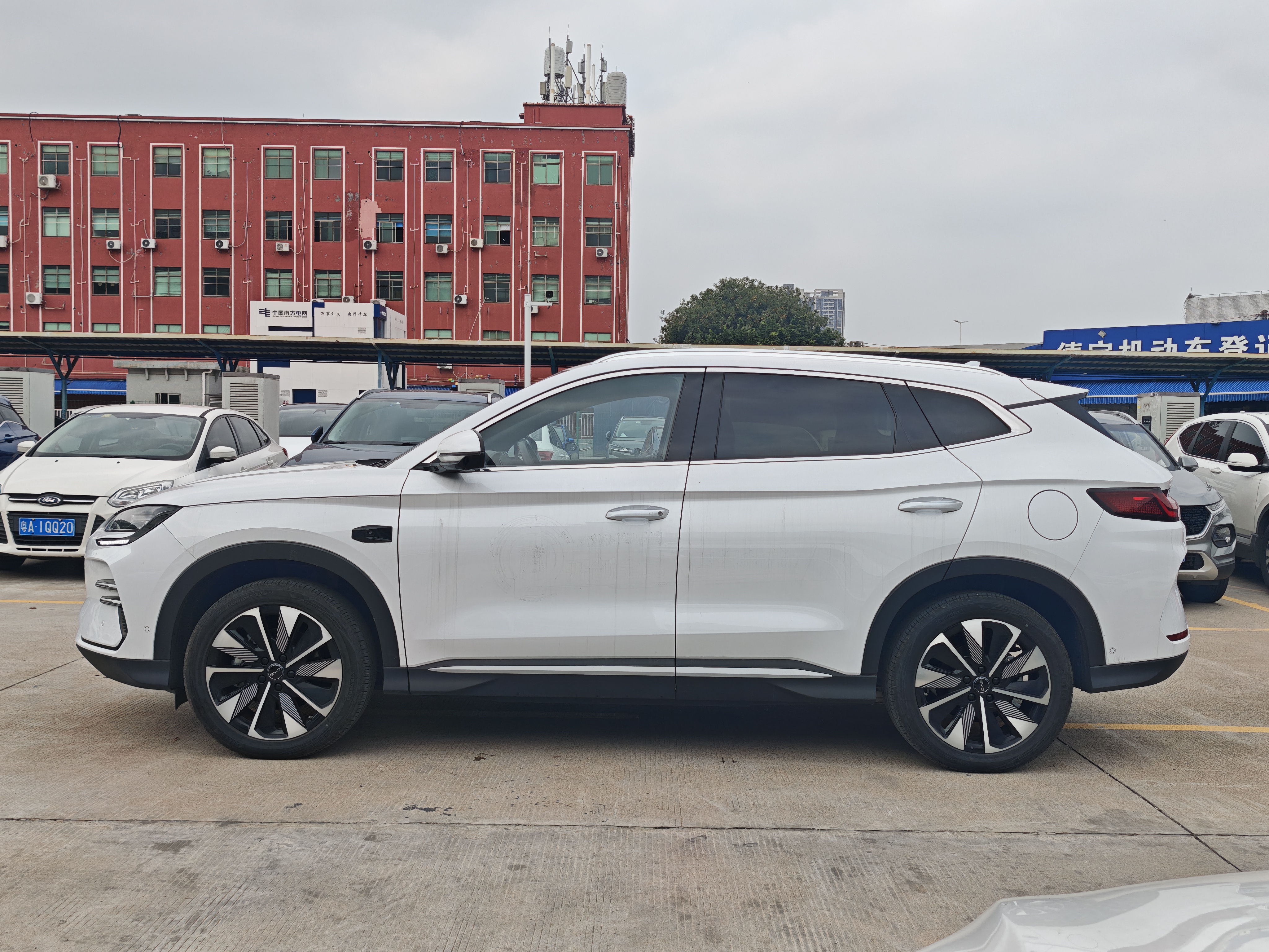 BYD Song Plus New Energy 2025 car image #7