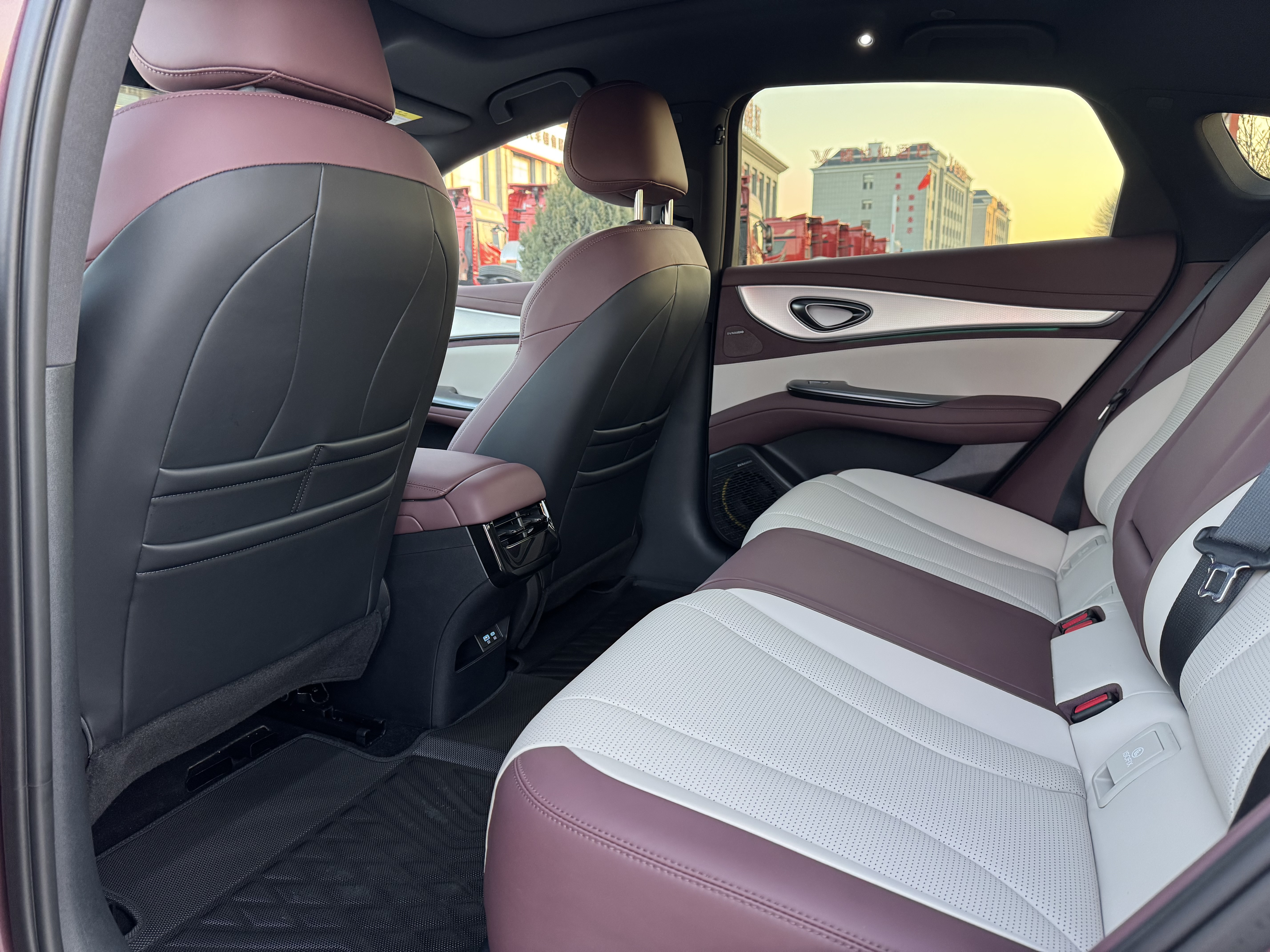 比亚迪 海豹07 DM-i 2025 汽车图片 #7