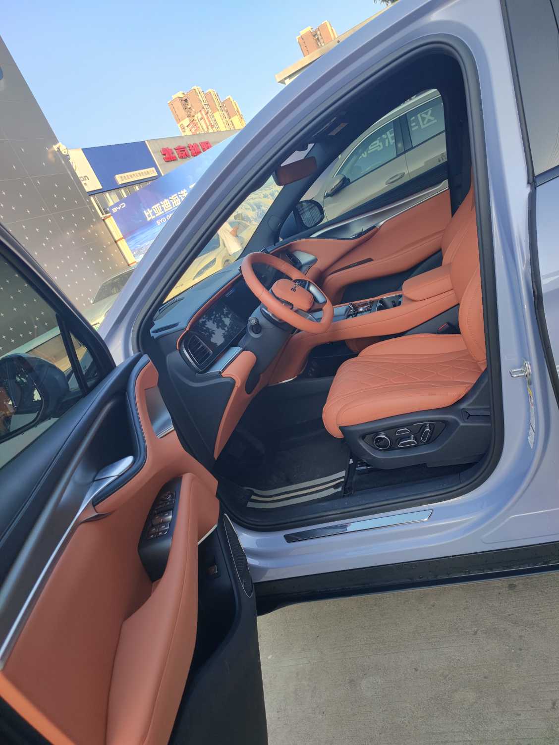 BYD Sea Lion 07 EV 2025 car image #7