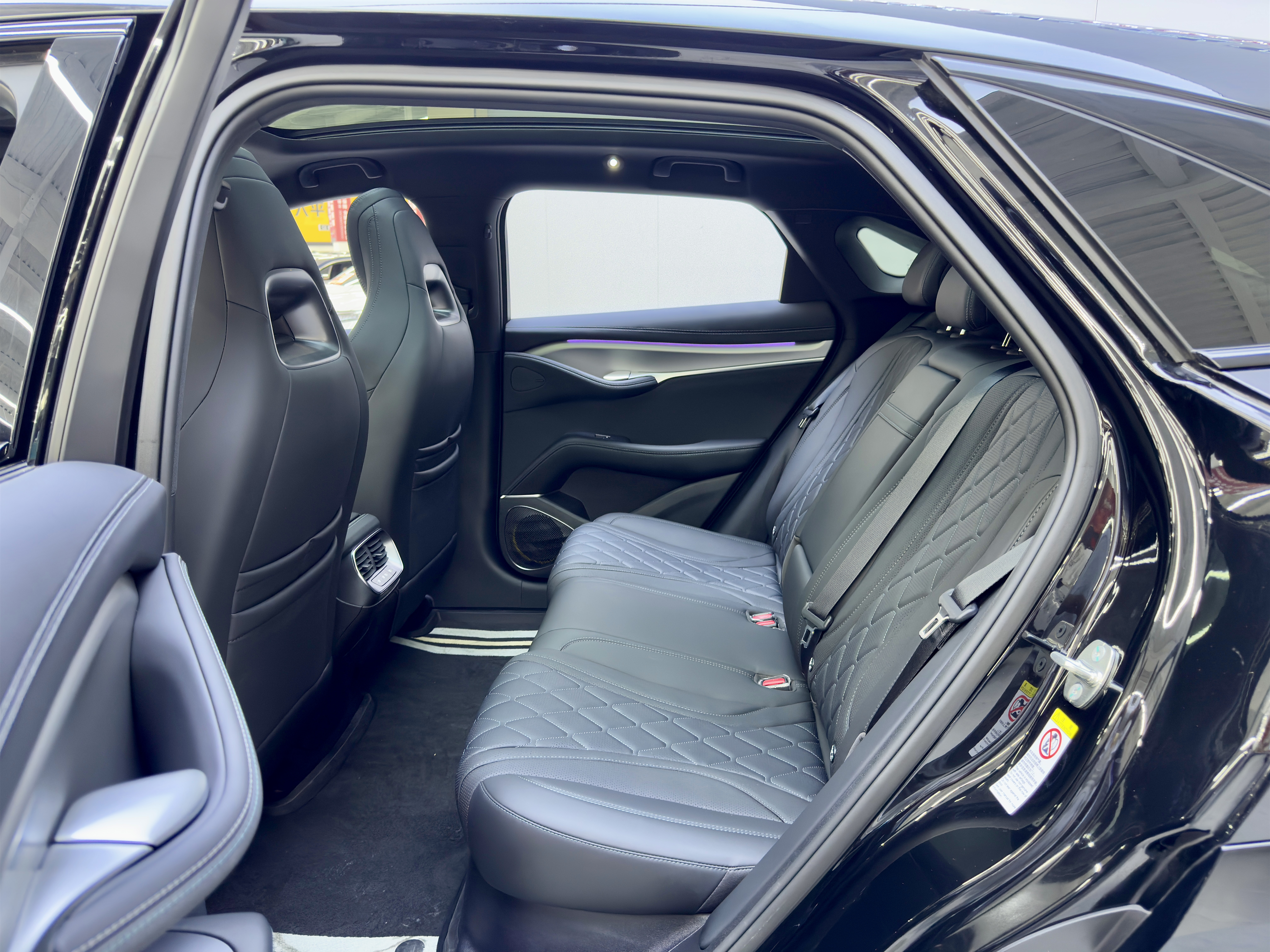 BYD Sea Lion 07 EV 2025 car image #7