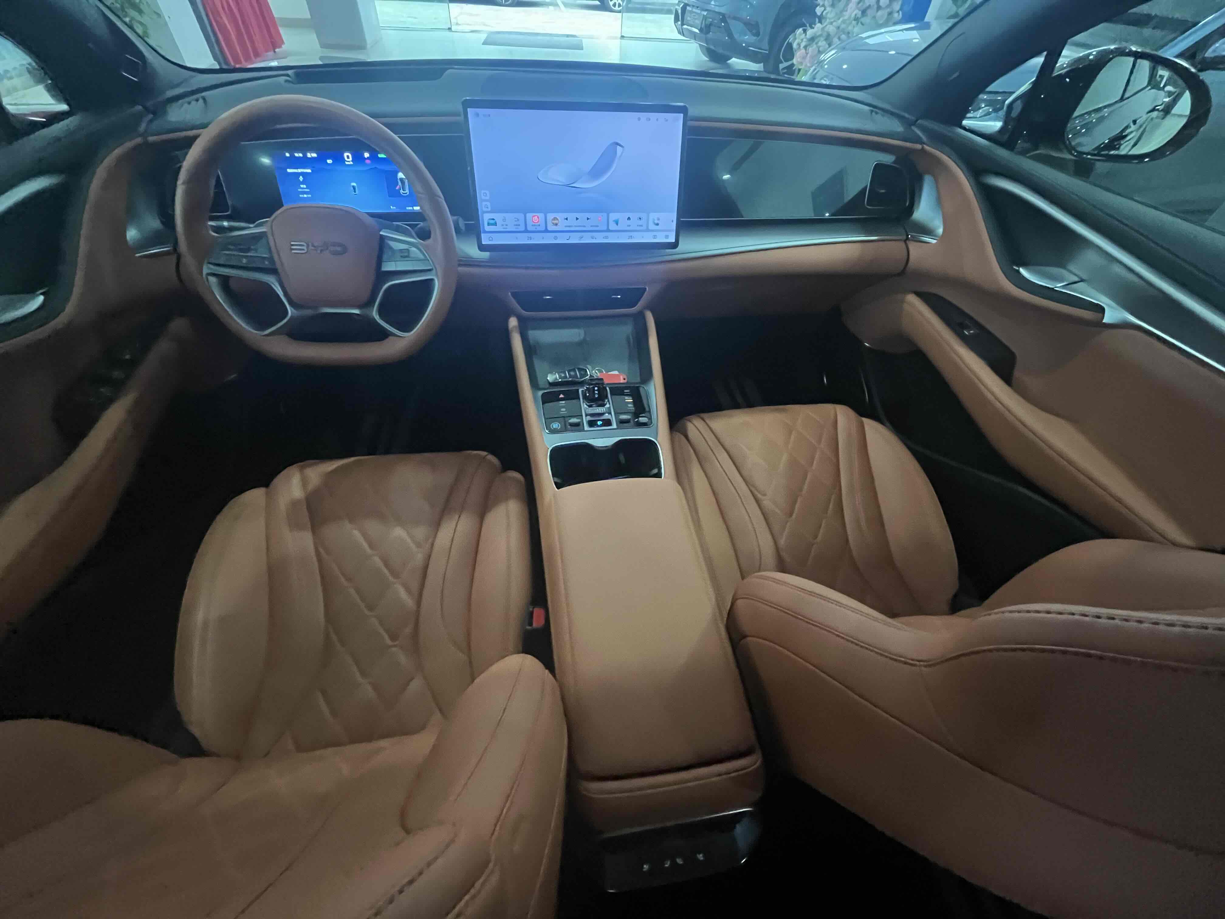 BYD Sea Lion 07 EV 2025 #7 BYD Sea Lion 07 EV 2025 car image #7