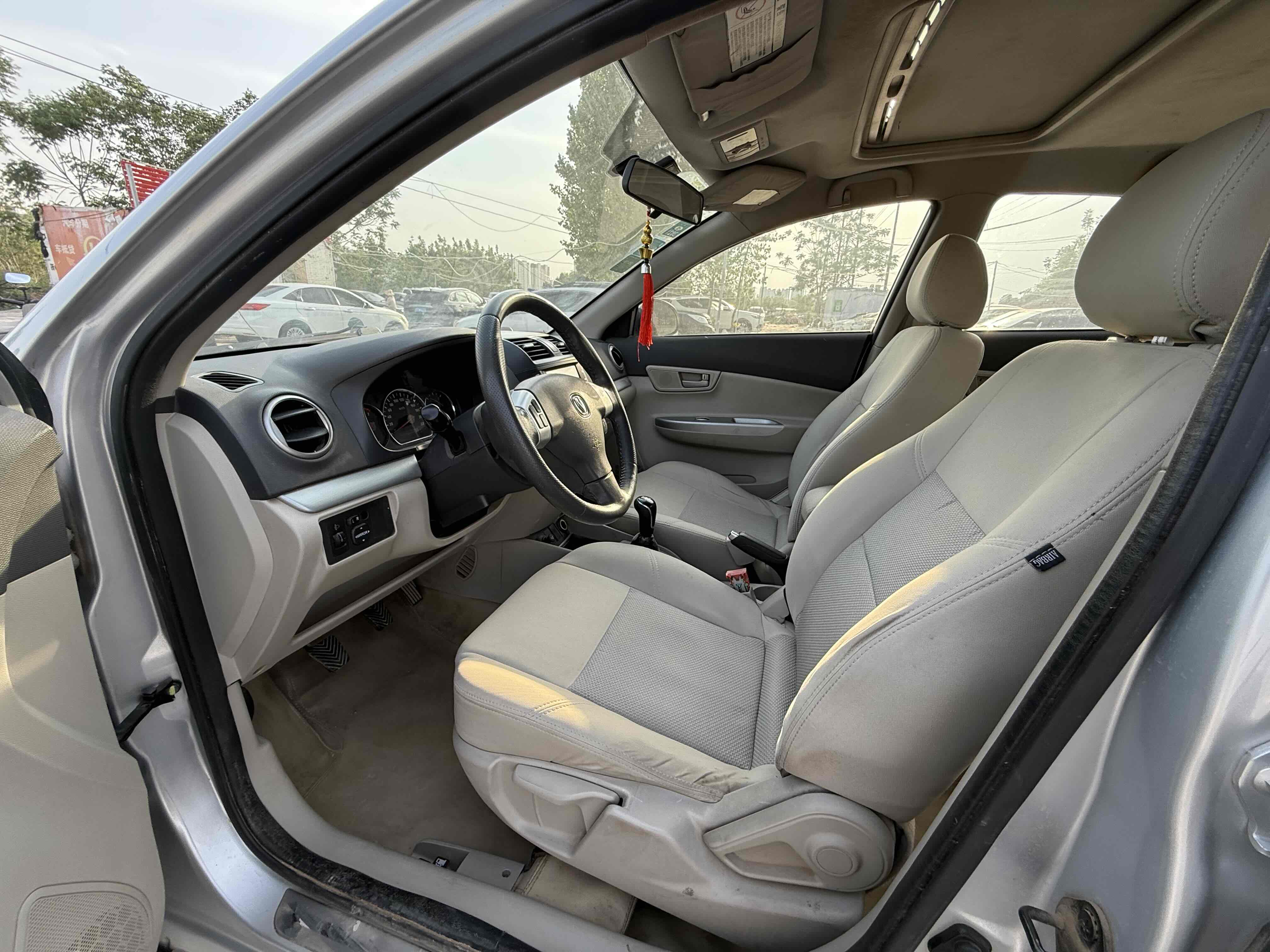 Changan Alsvin V5 2015 #7 Changan Alsvin V5 2015 car image #7