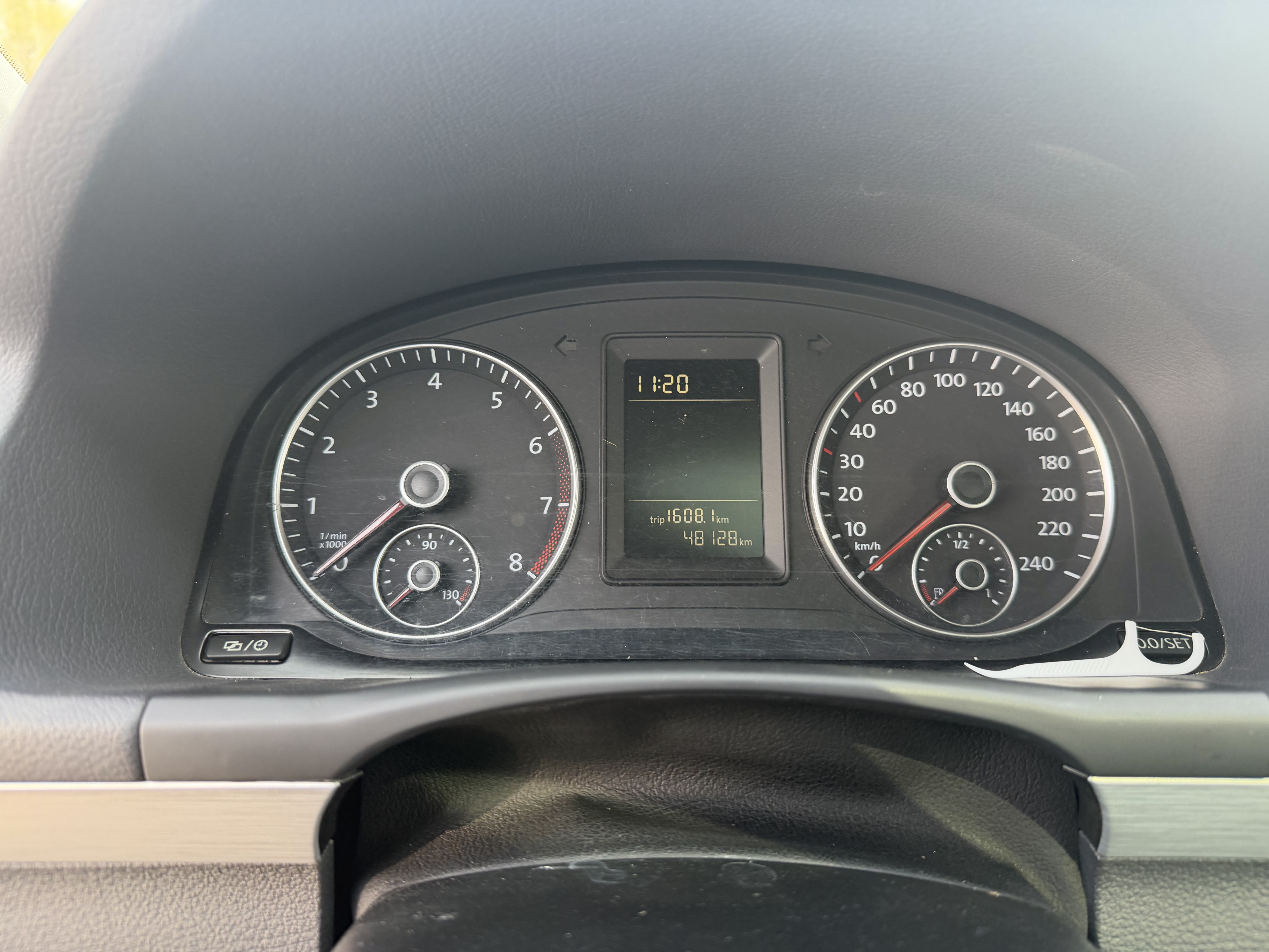 Volkswagen Touran 2016 car image #7