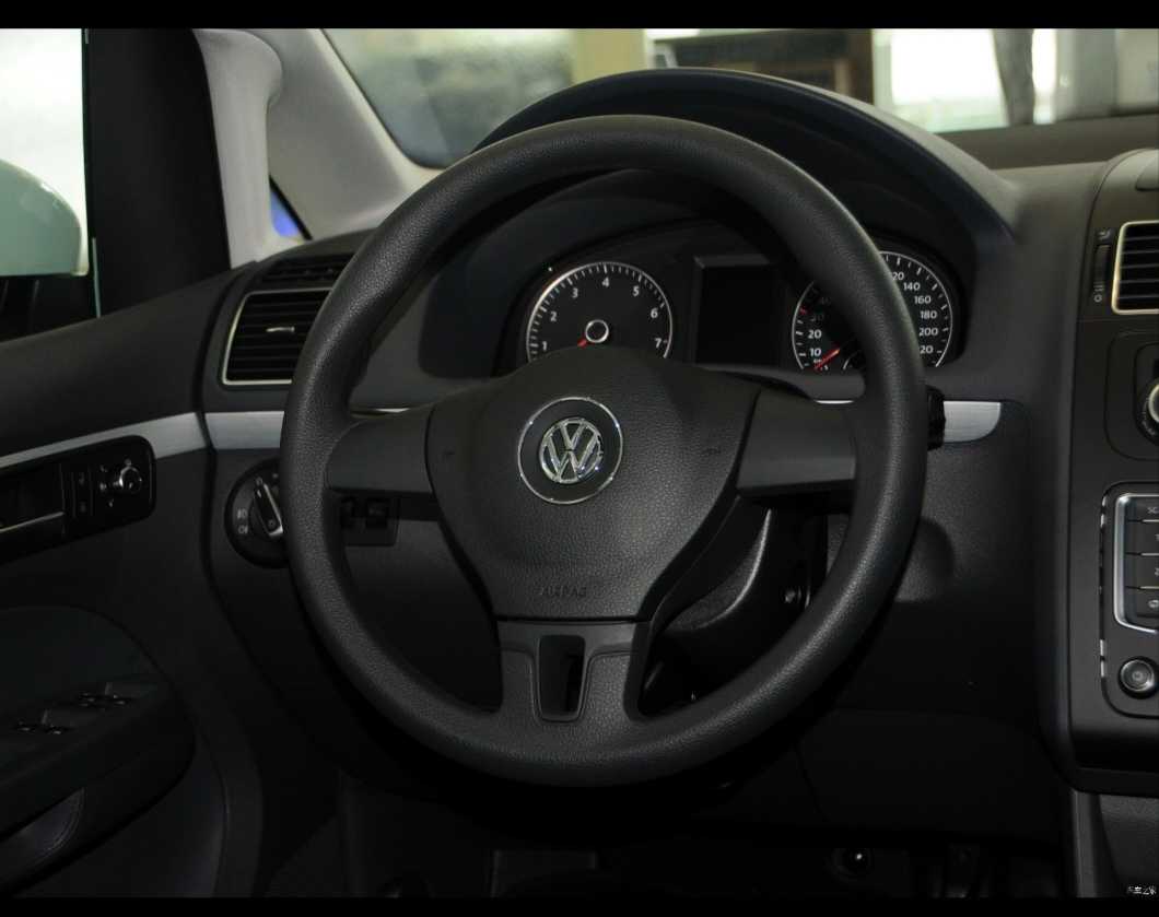 Volkswagen Touran 2016 #7 Volkswagen Touran 2016 car image #7