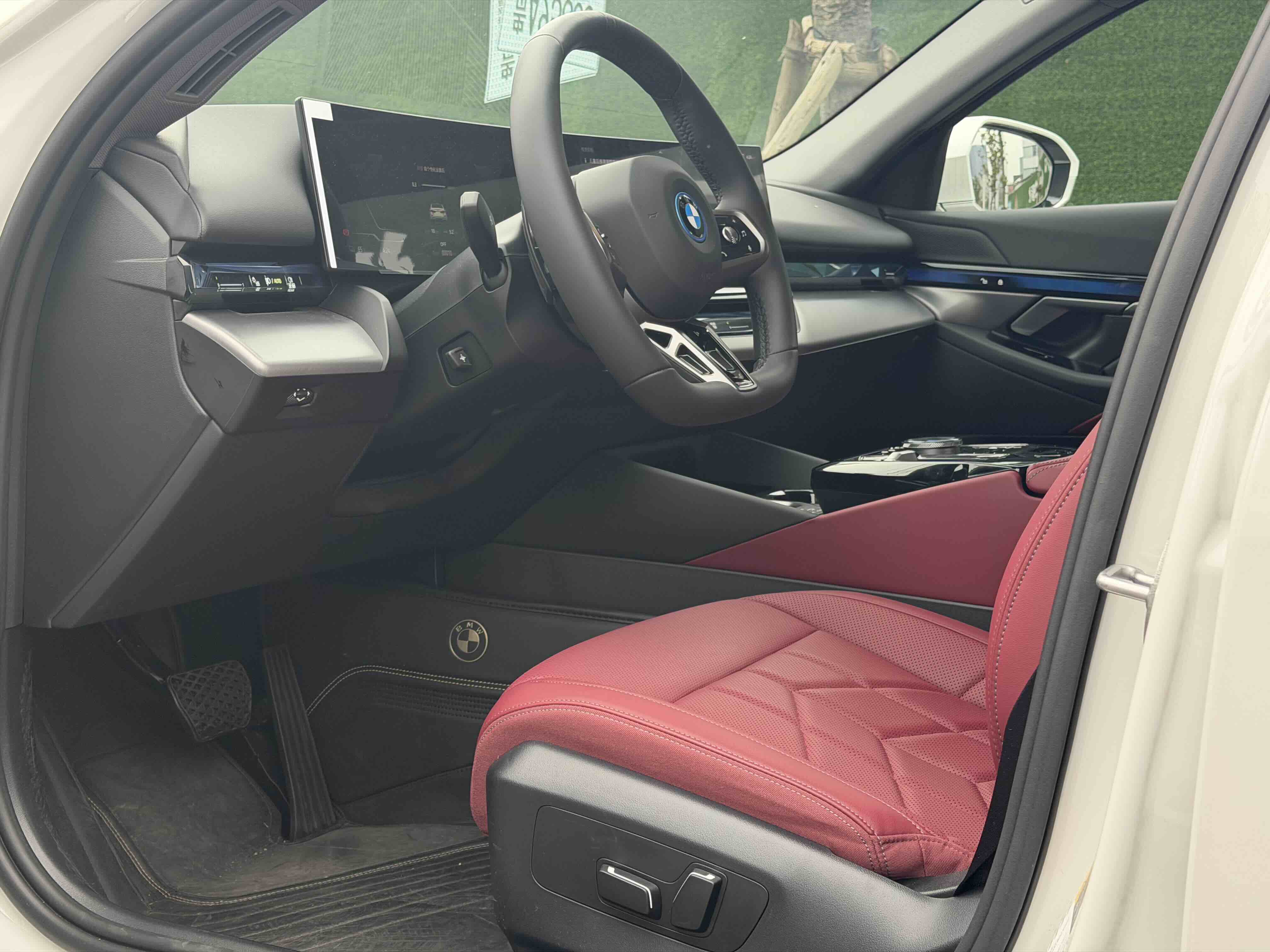 BMW i5 2026 immagine di auto #7
