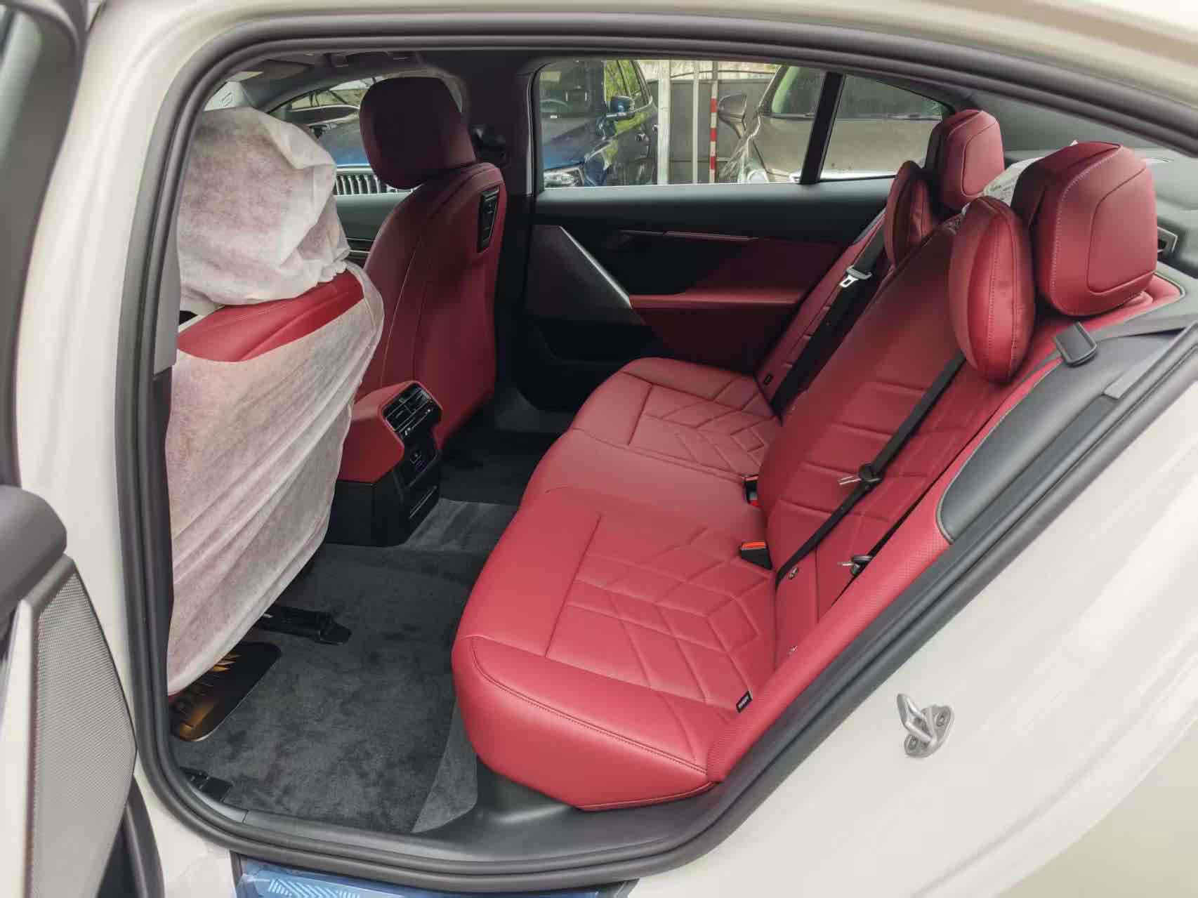 BMW i5 M60 2025 #7 BMW i5 M60 2025 car image #7