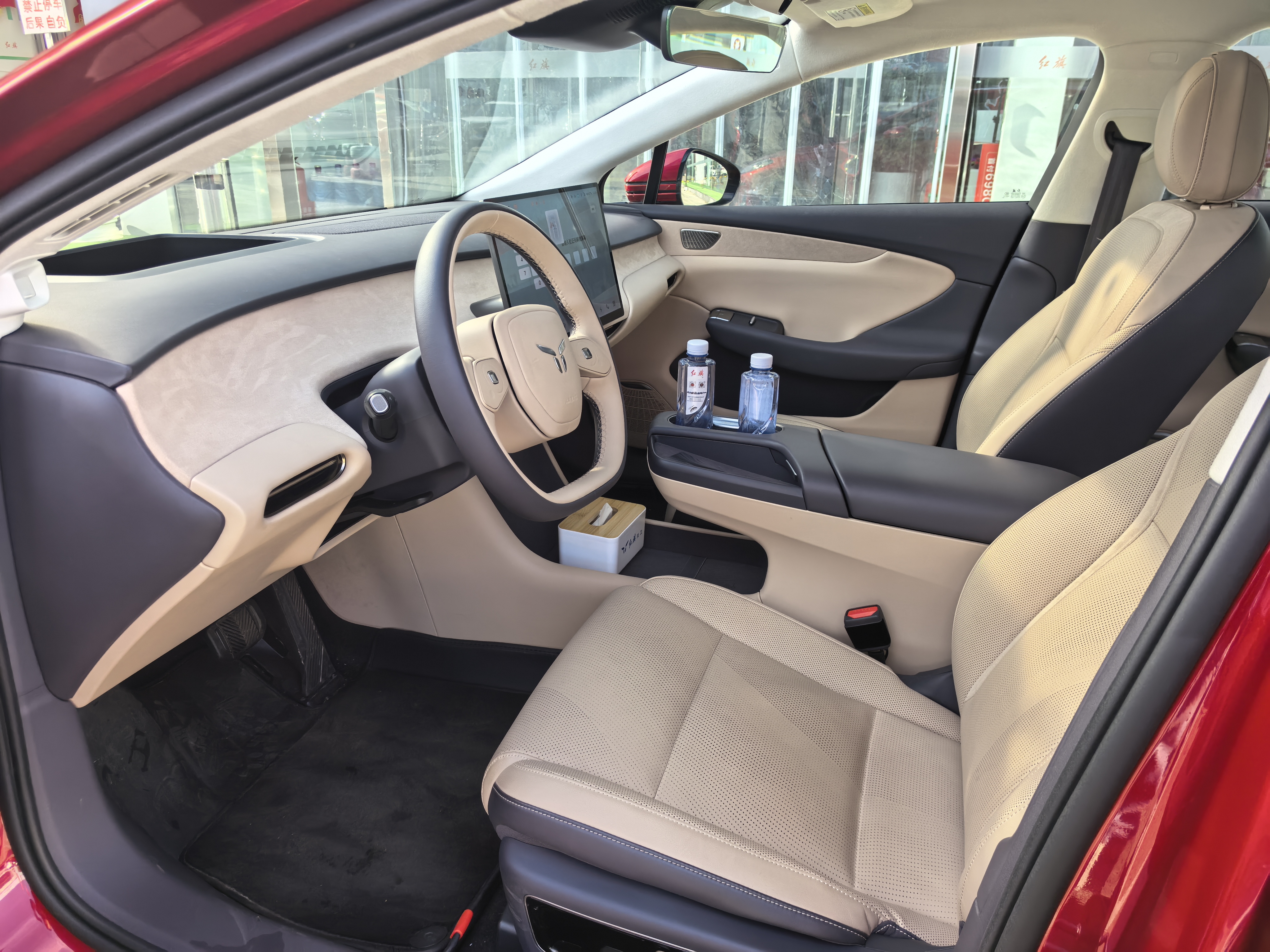 HongQi 2025 car image #7