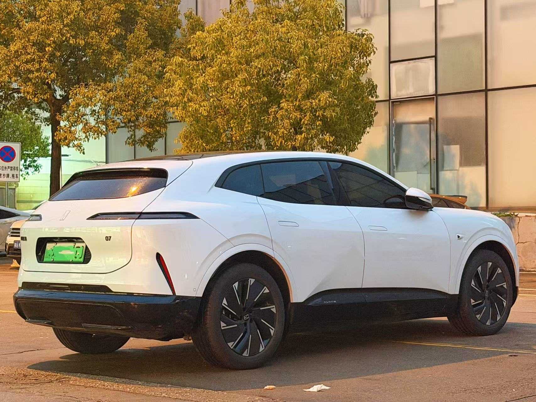 Avatr 07 2025 car image #7