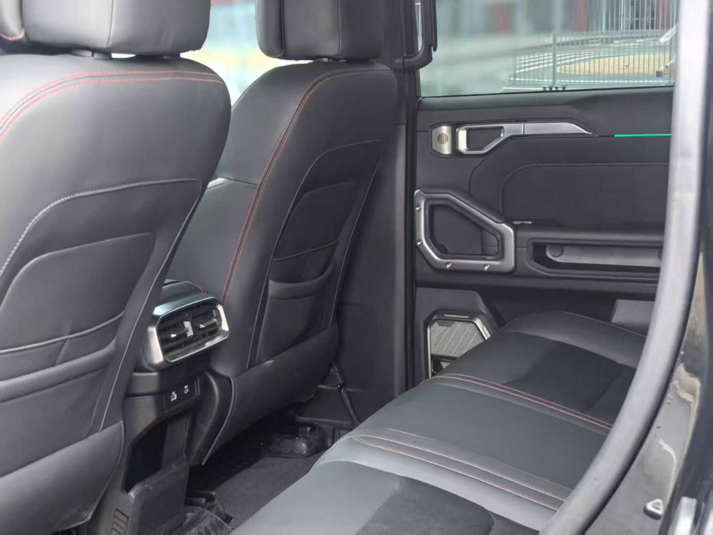Jetour Shanhai Traveller 2025 car image #7