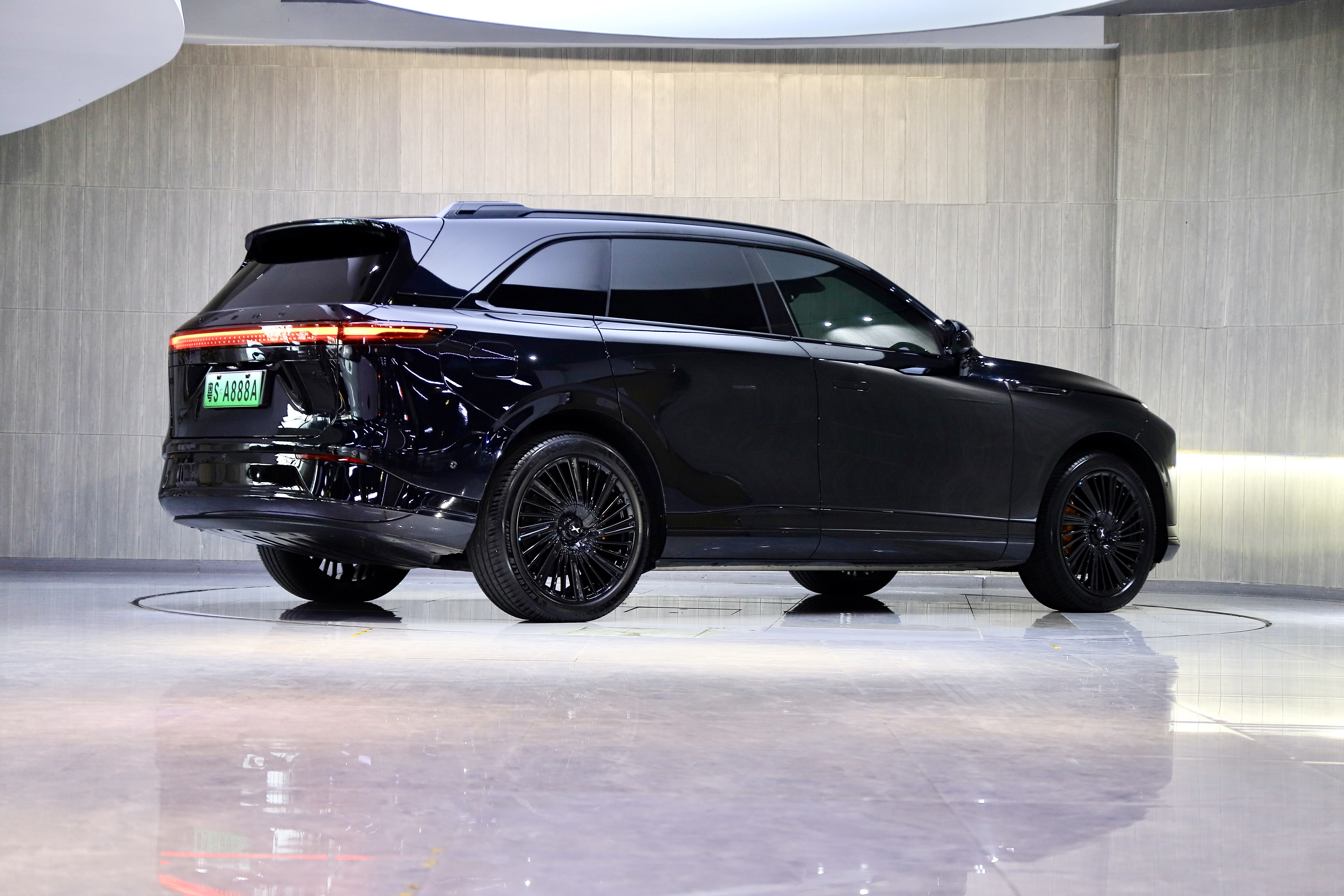 Xpeng G9 2025 immagine di auto #7