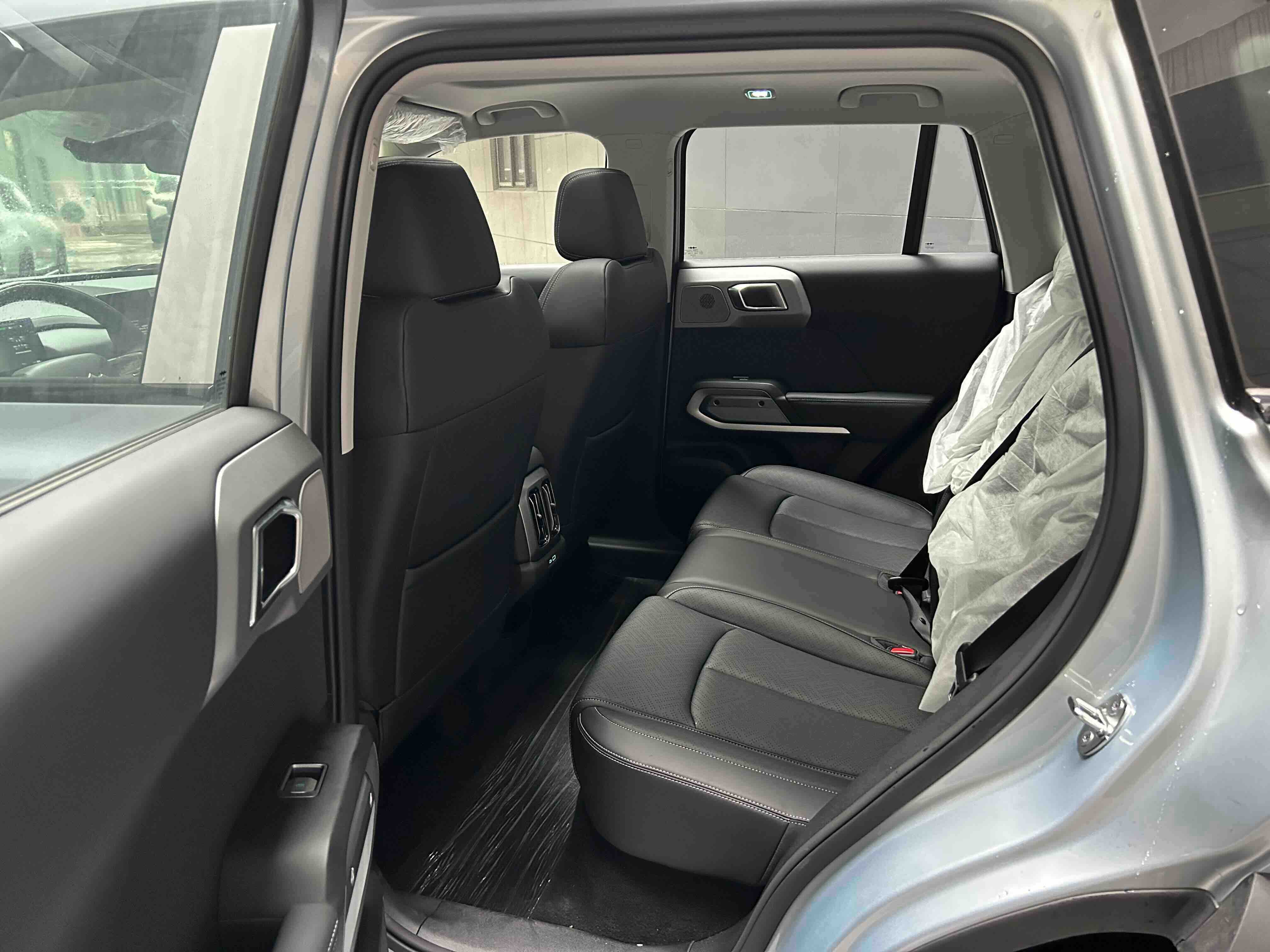 FangChengBao Tiger 3 2026 car image #7