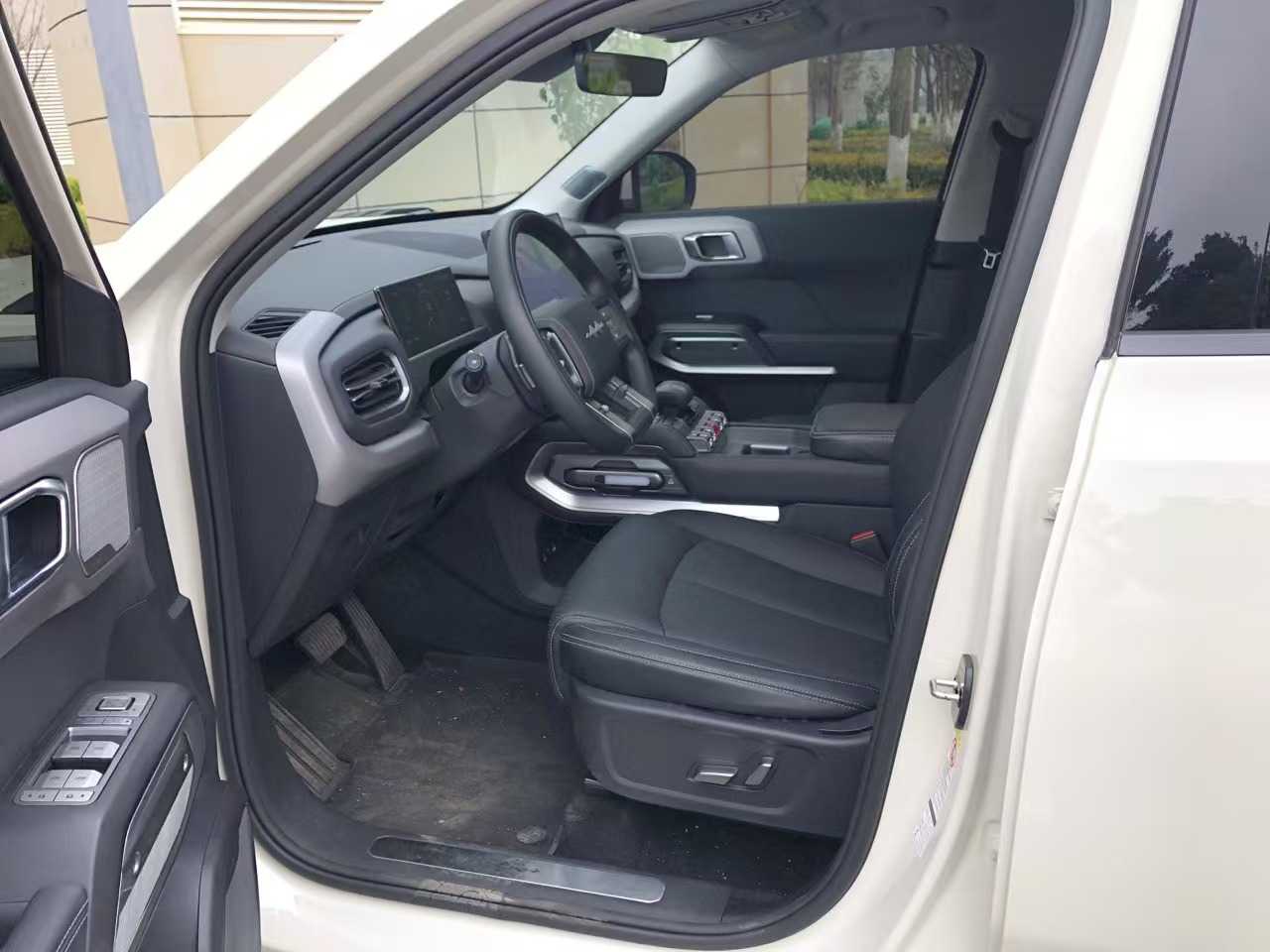 FangChengBao Tiger 3 2025 car image #7