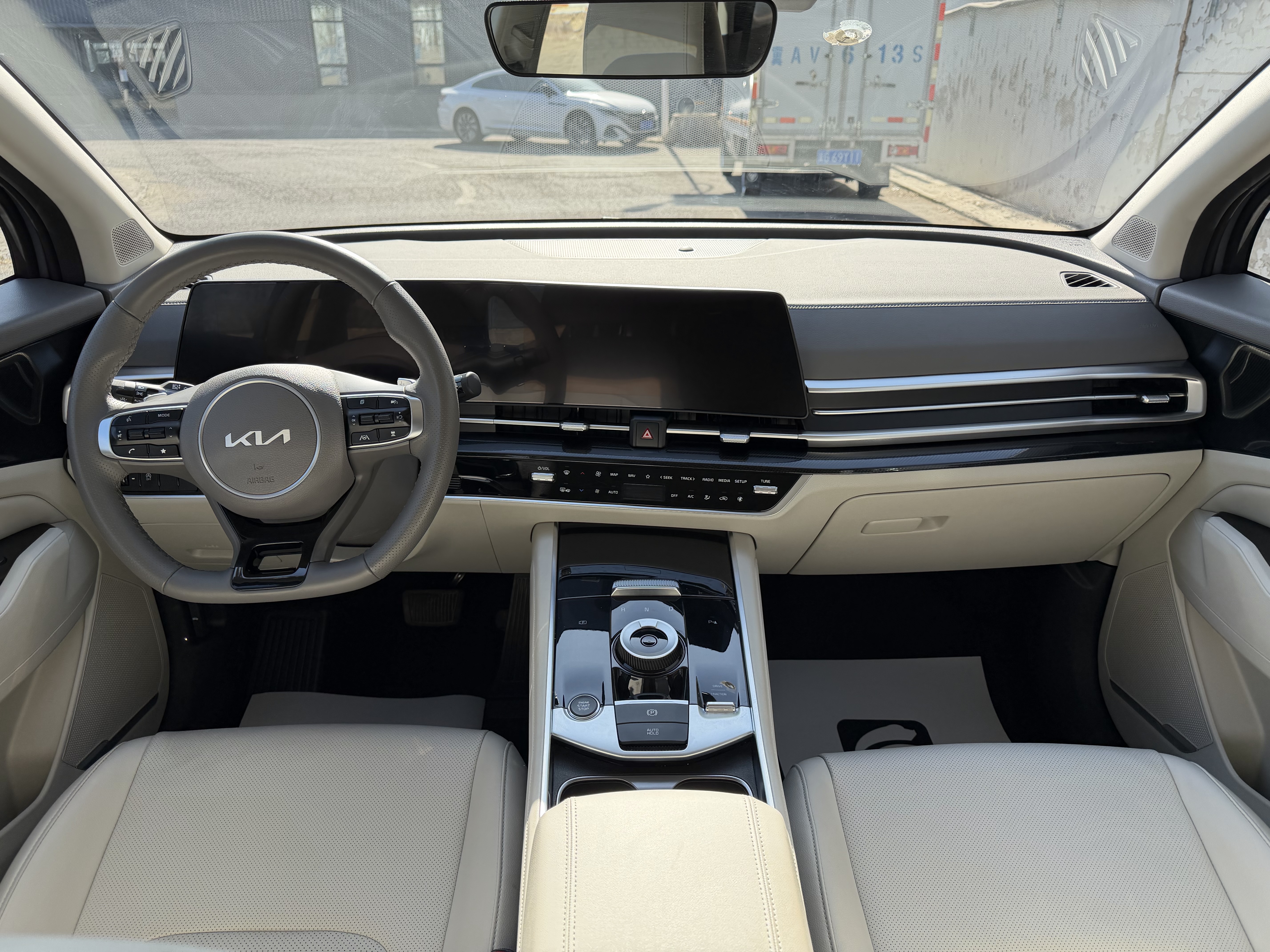 起亚 狮铂拓界 2025 汽车图片 #7