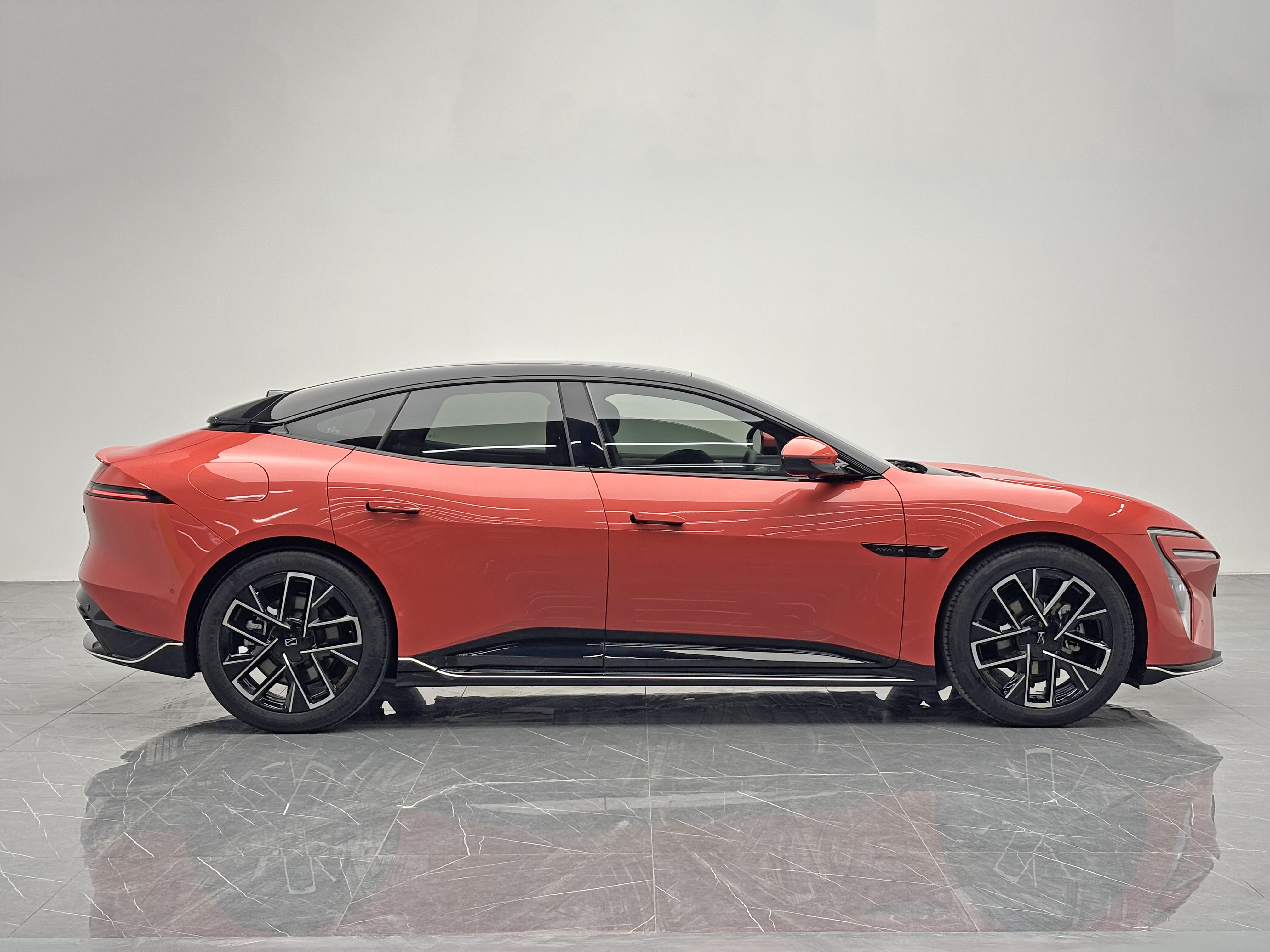 Avatr 06 2025 صورة سيارة #7
