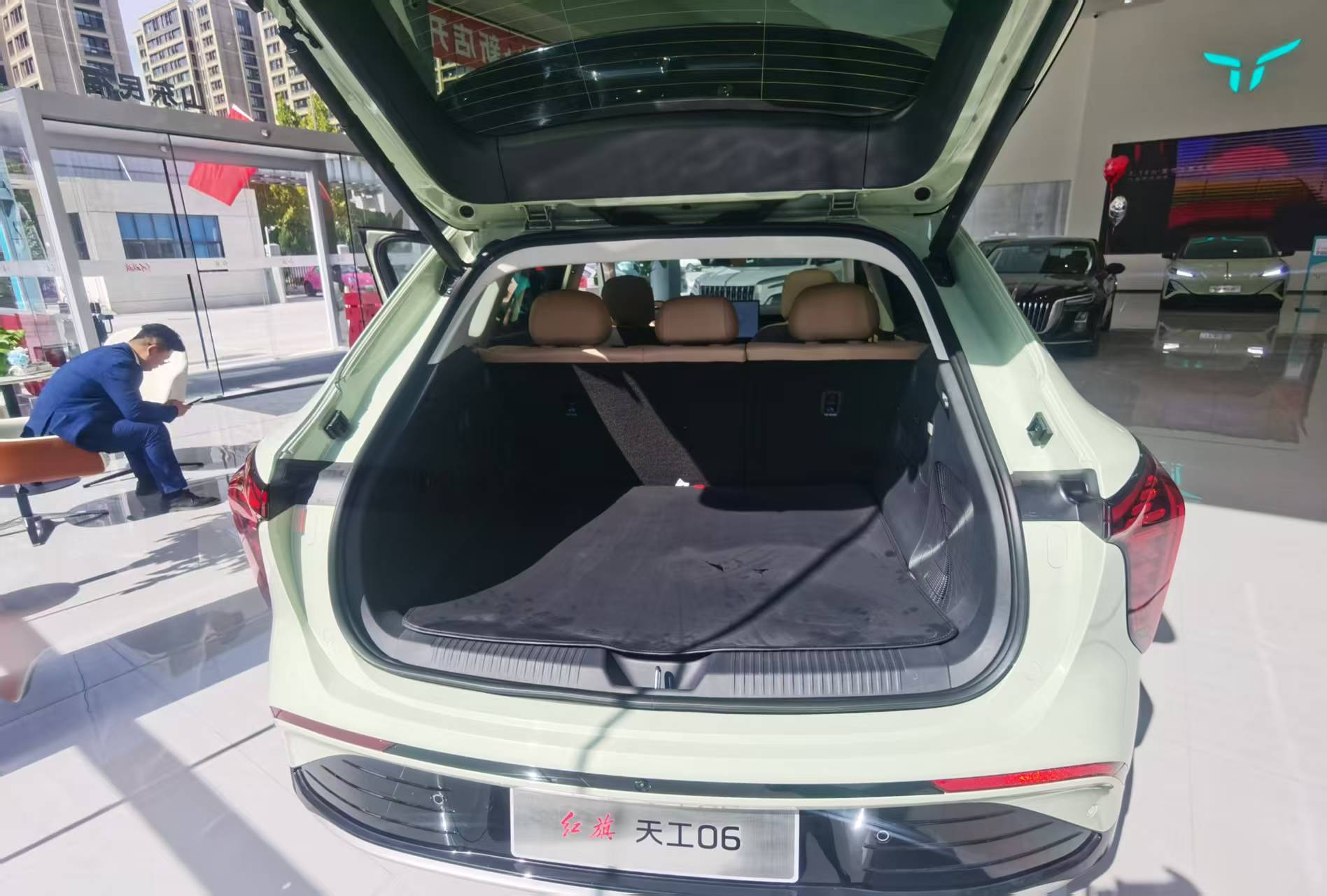 HongQi TianGong 06 2025 car image #7