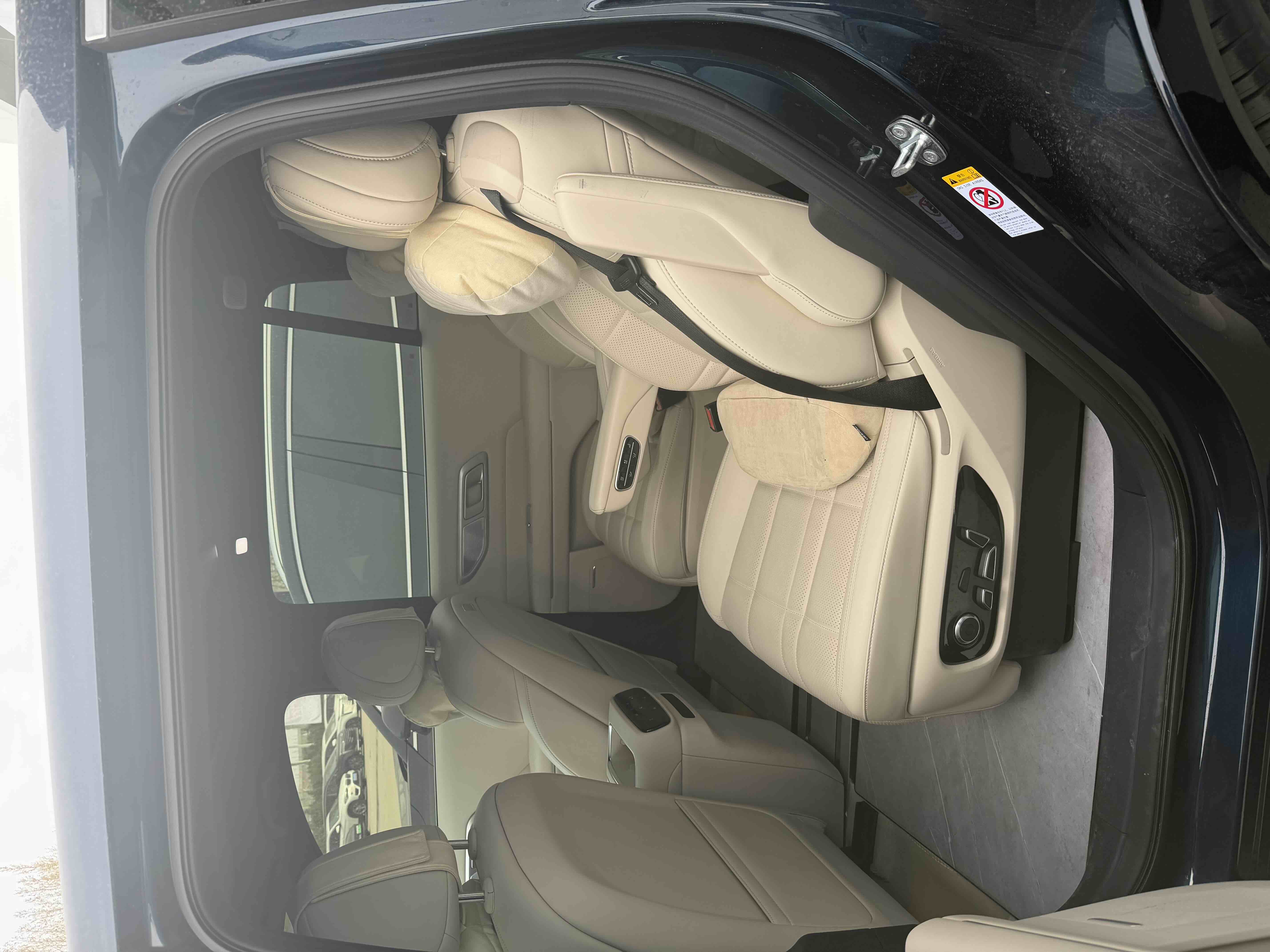 Deepal S09 2025 image de voiture #7